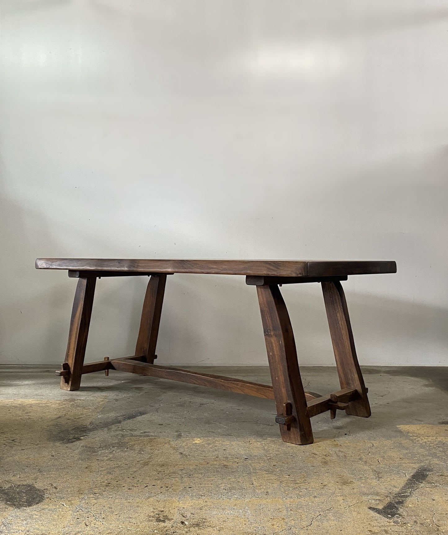 Olavi Hanninen dining table
