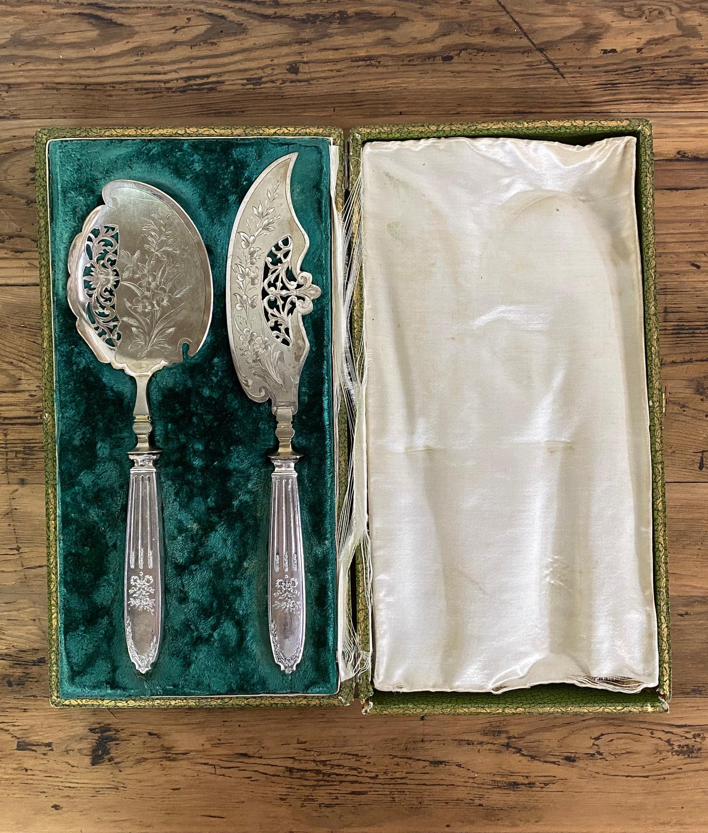 Antique Server set