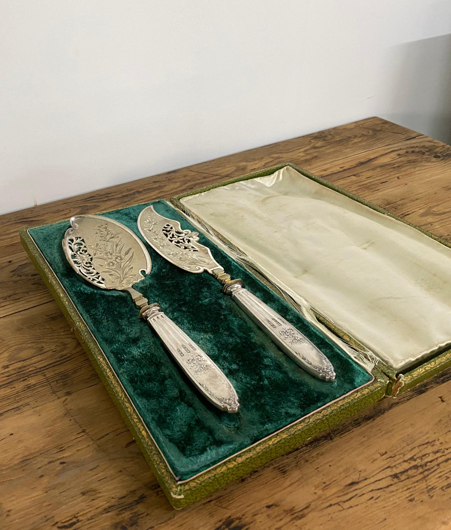 Antique Server set