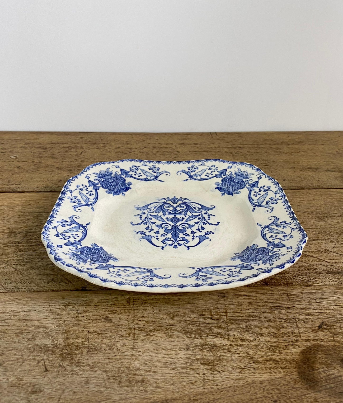 "E.BOURGEOIS "Dinner Plate