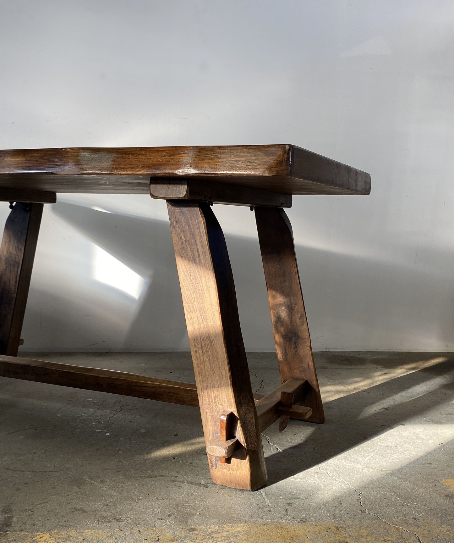 Olavi Hanninen dining table