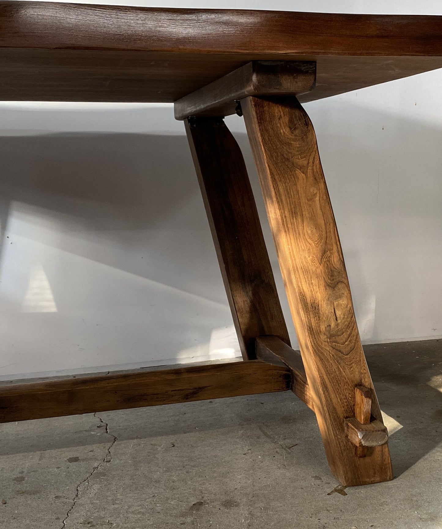 Olavi Hanninen dining table