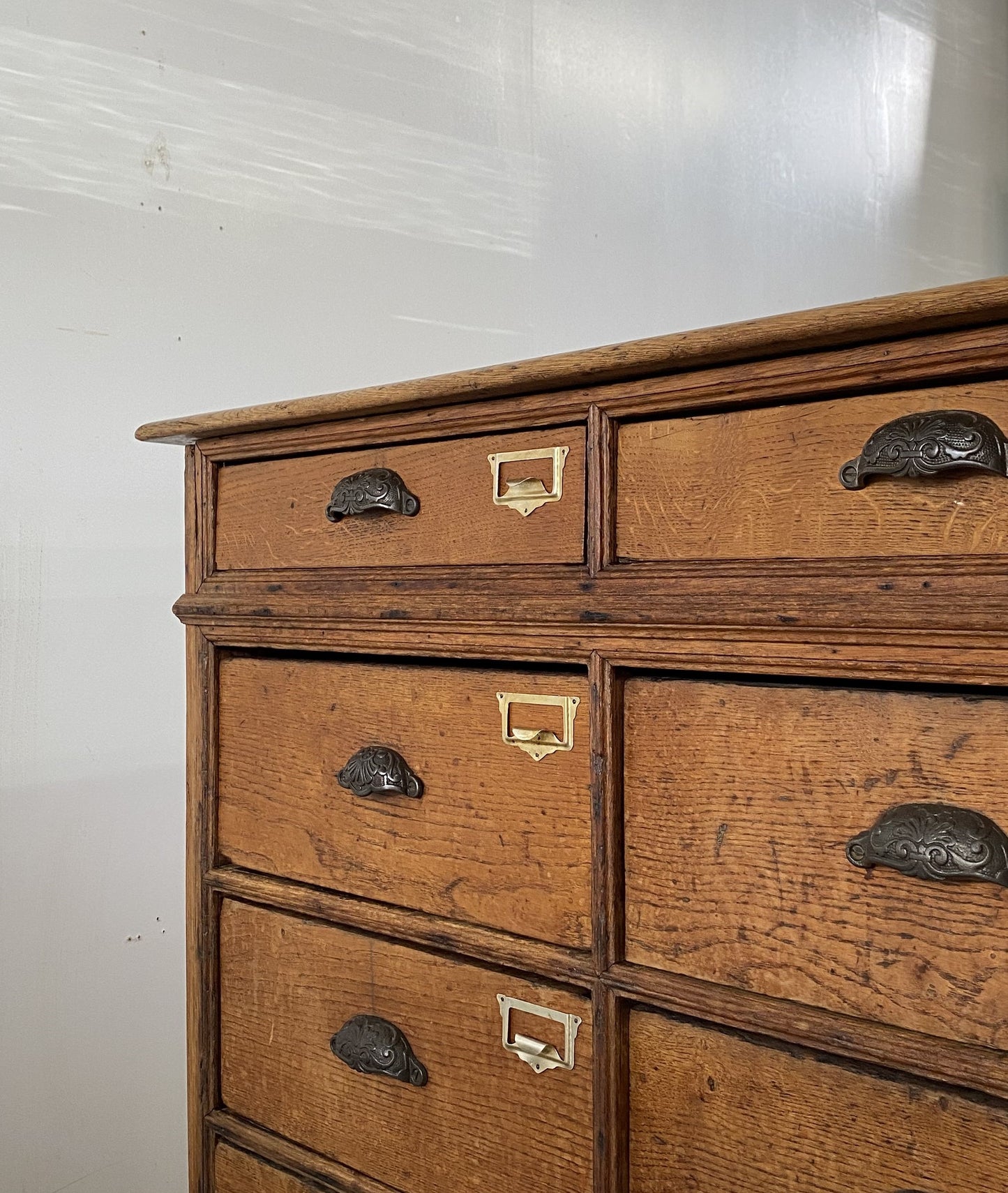 16 Drawers Cabinet