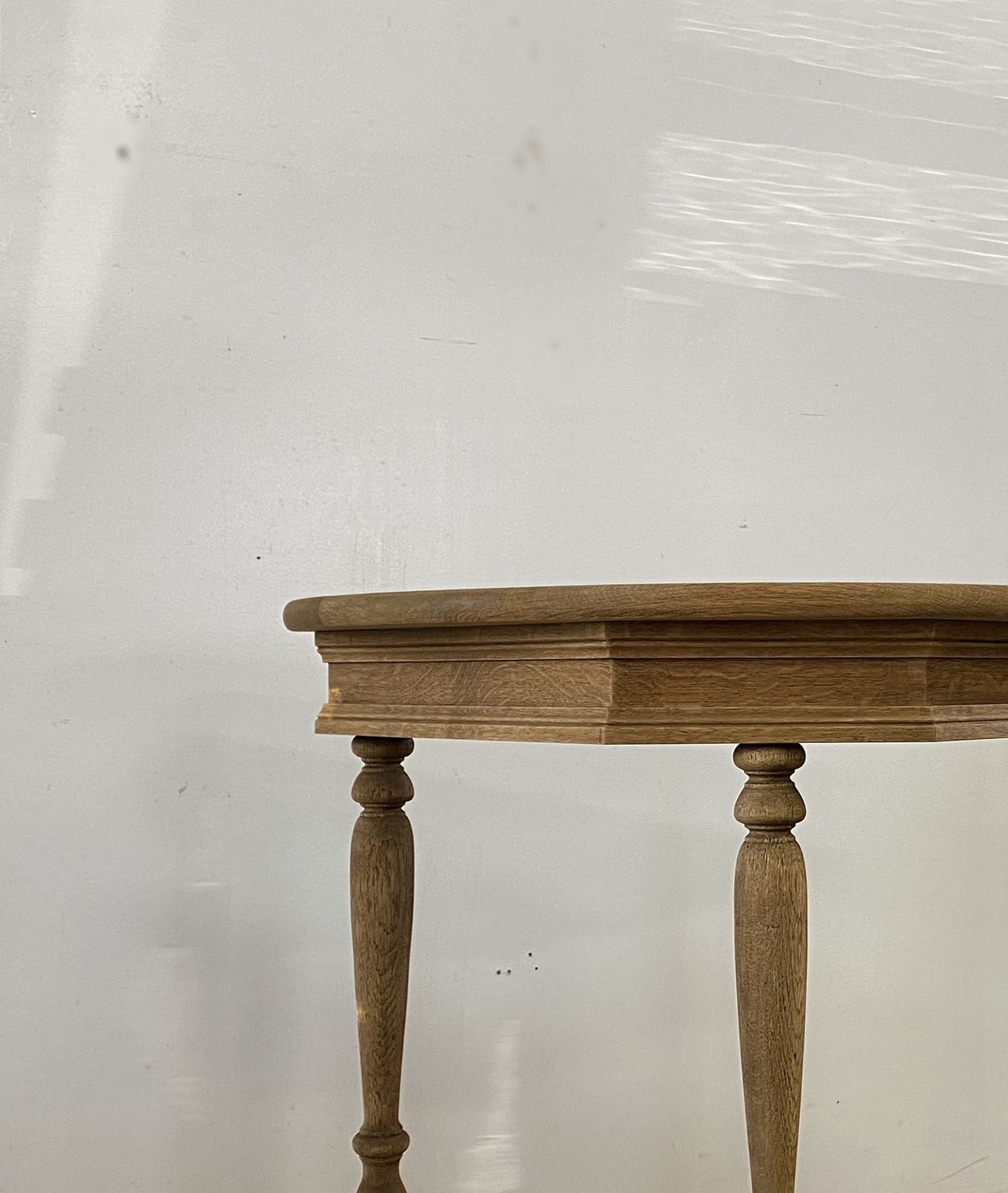 Consuler Table Rounded Console Table – Round trip Antiques