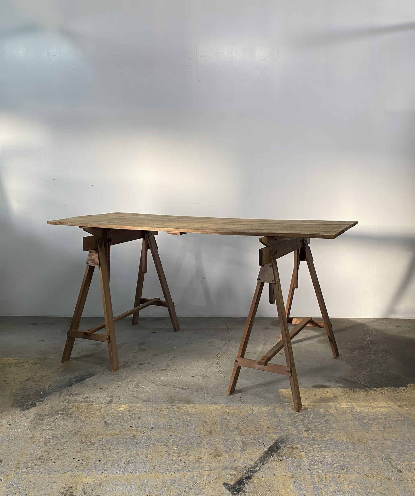 Atelier Table