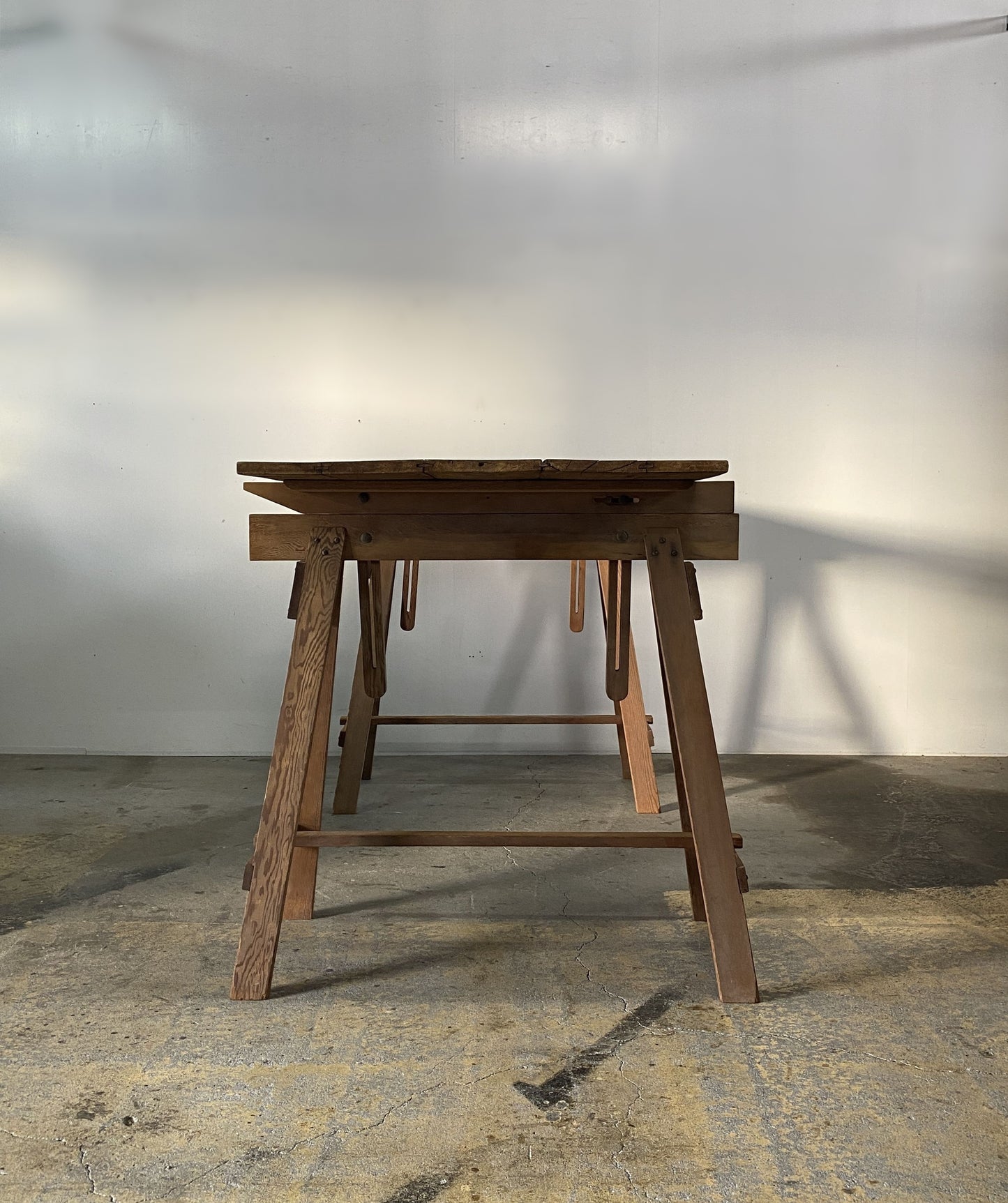 Atelier Table
