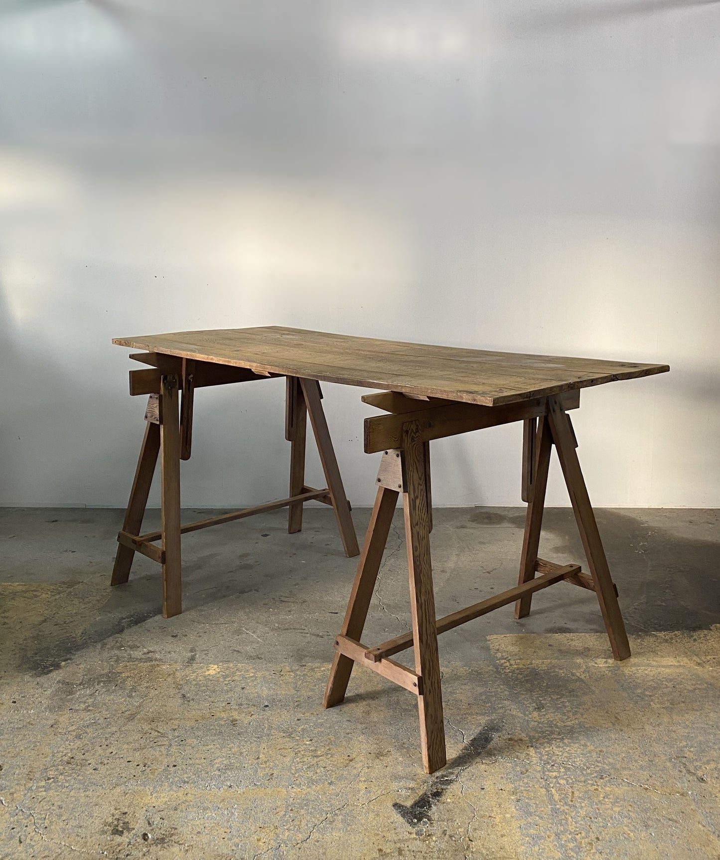 Atelier Table