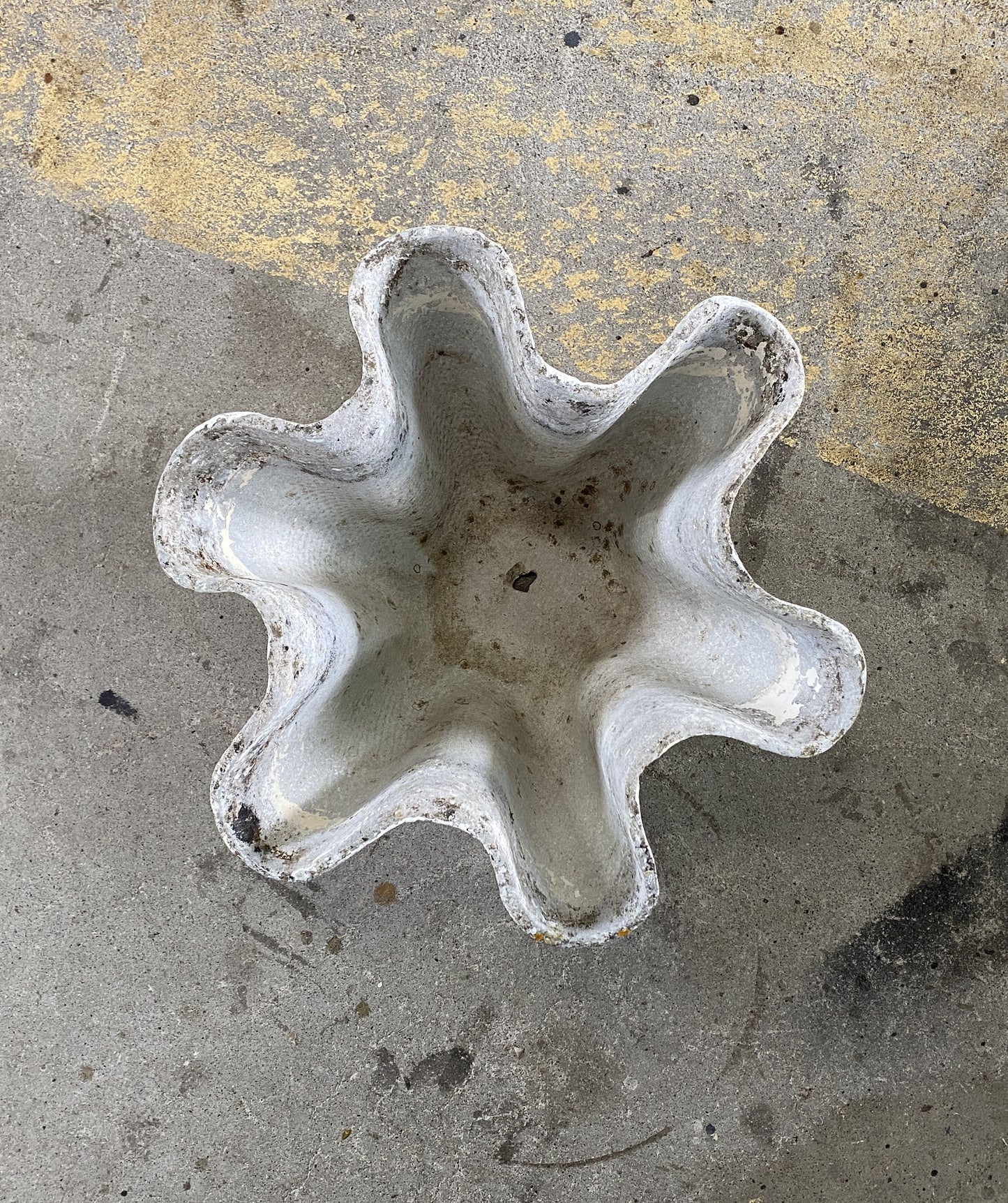 ”Willy Guhl” Planter Pot