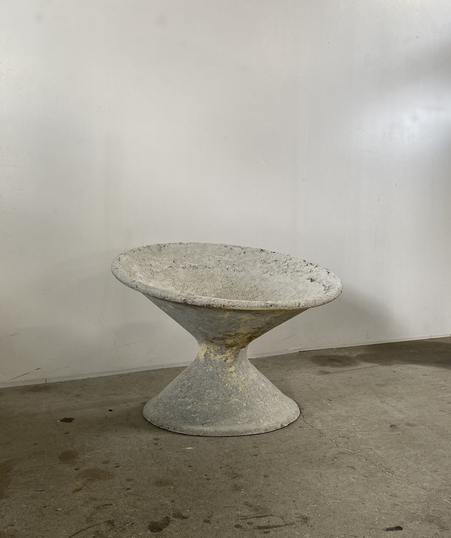 ”Willy Guhl” Planter Pot