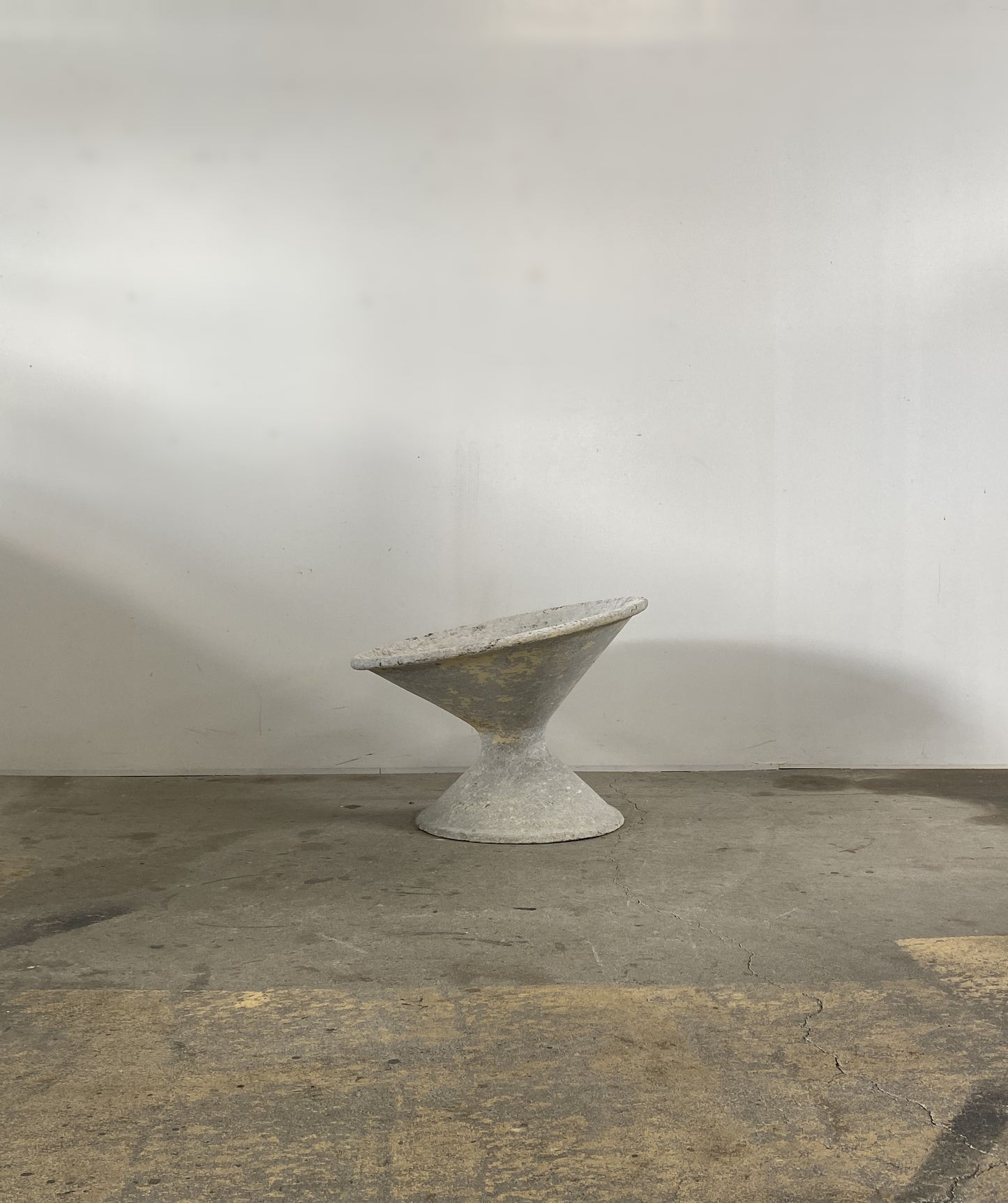 ”Willy Guhl” Planter Pot