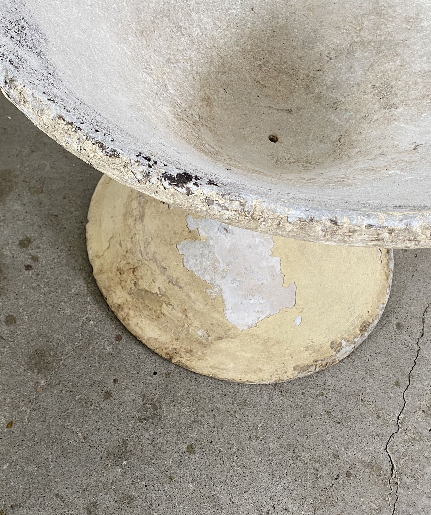 ”Willy Guhl” Planter Pot