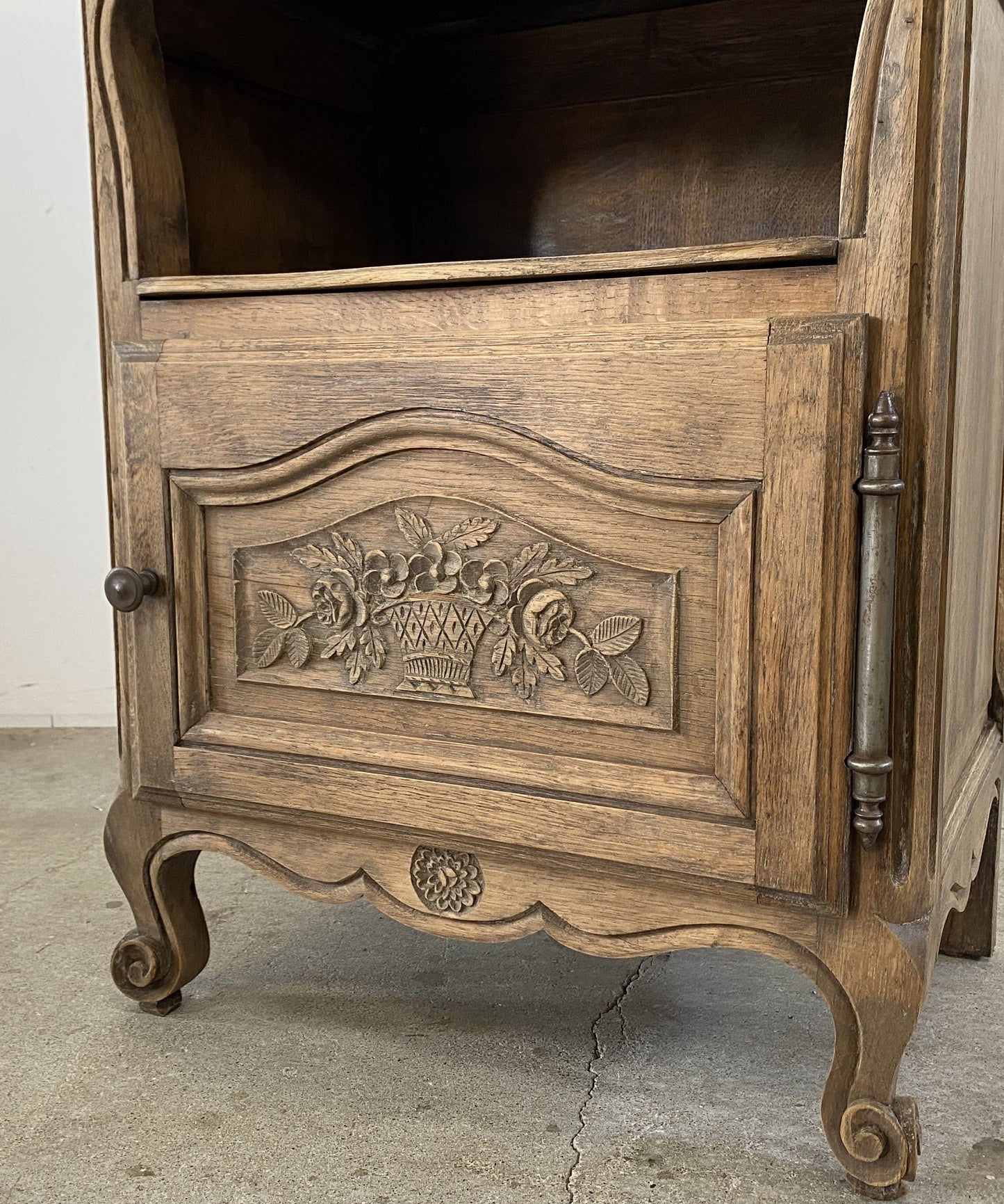 Small Oak Cabinet