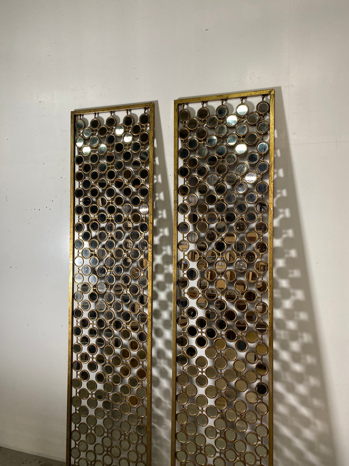 Metal and Mirror Screen