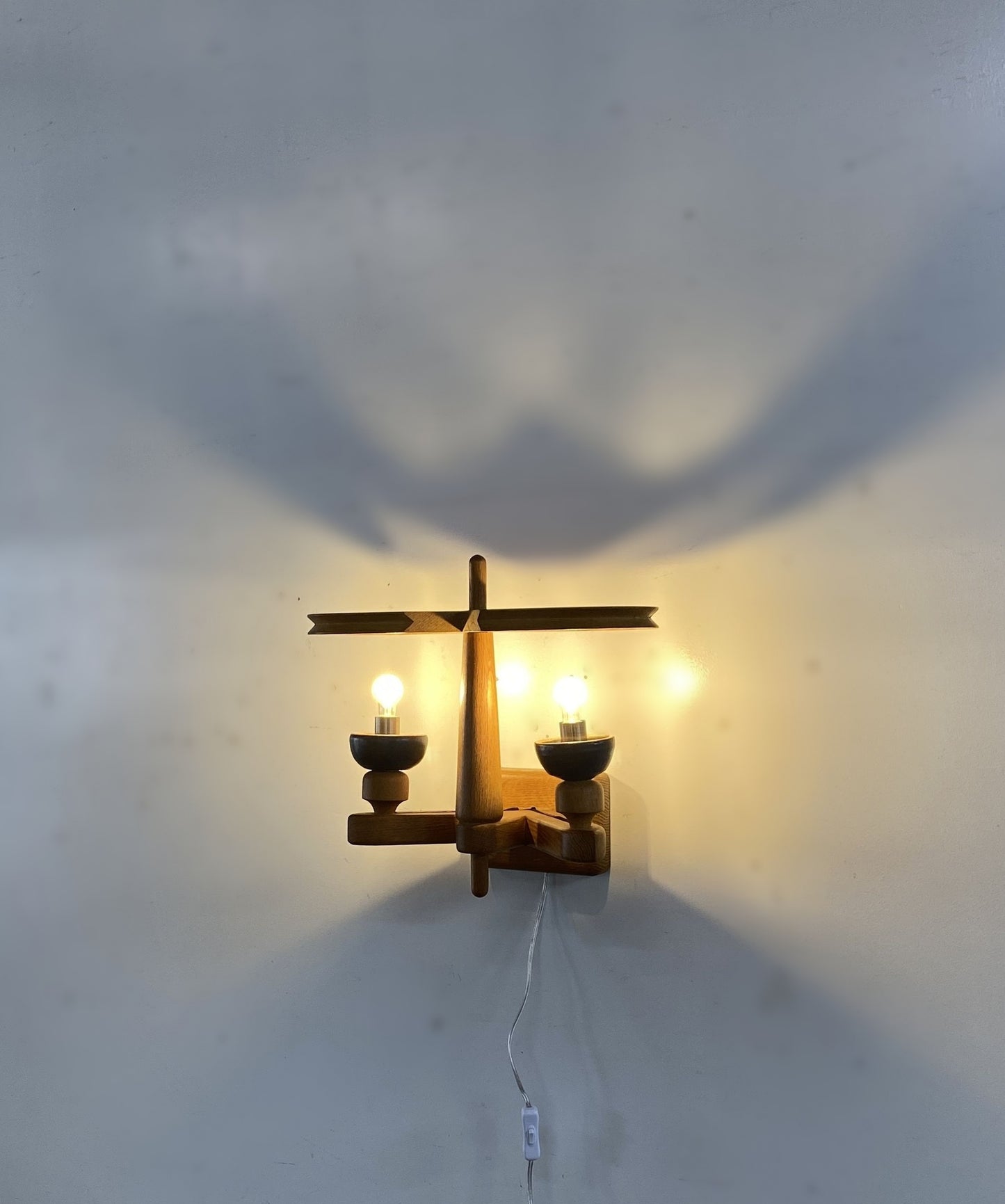 ”Guillerme & Chambron” Ceramic Wall Lamp