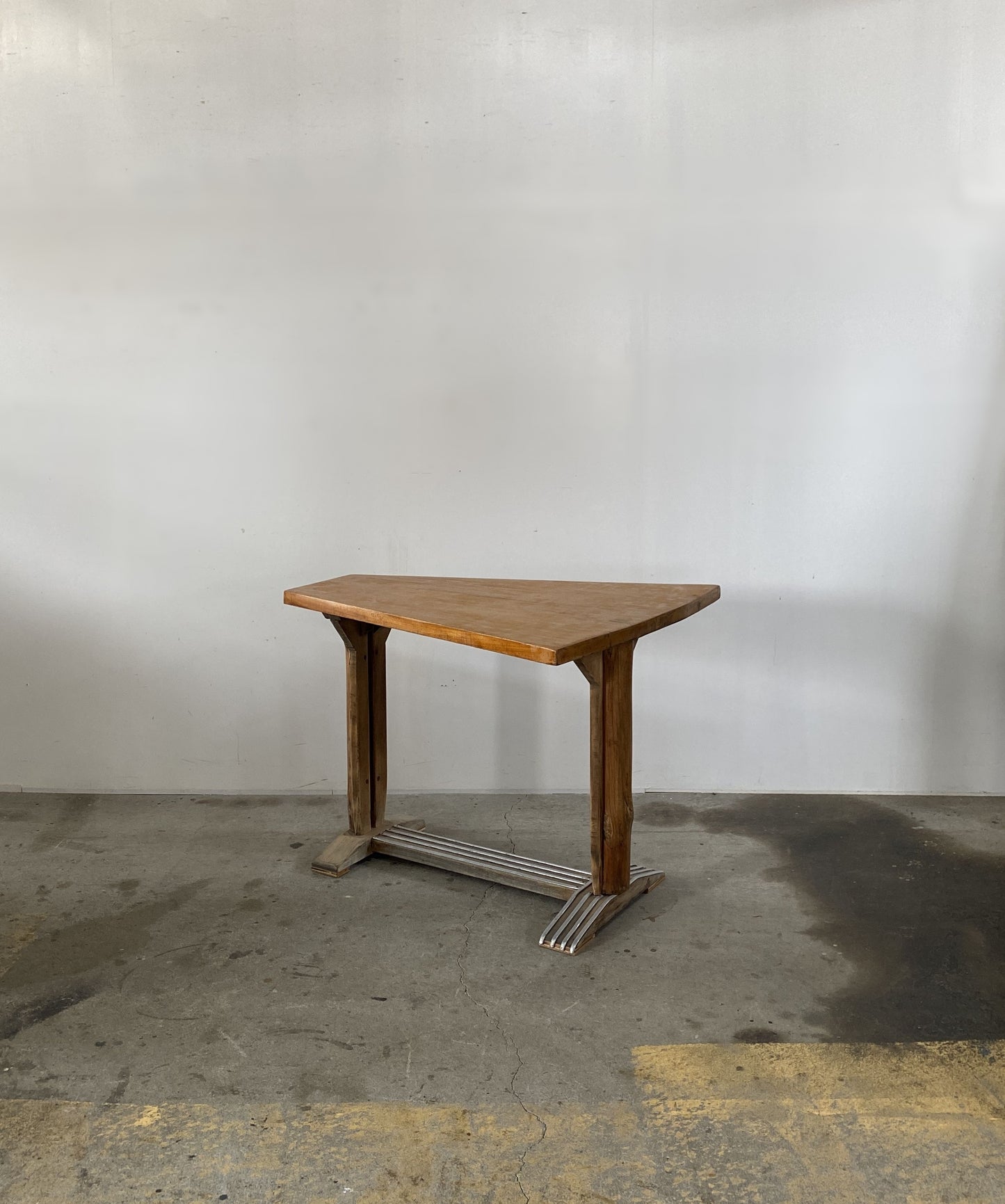 Bistoro Table