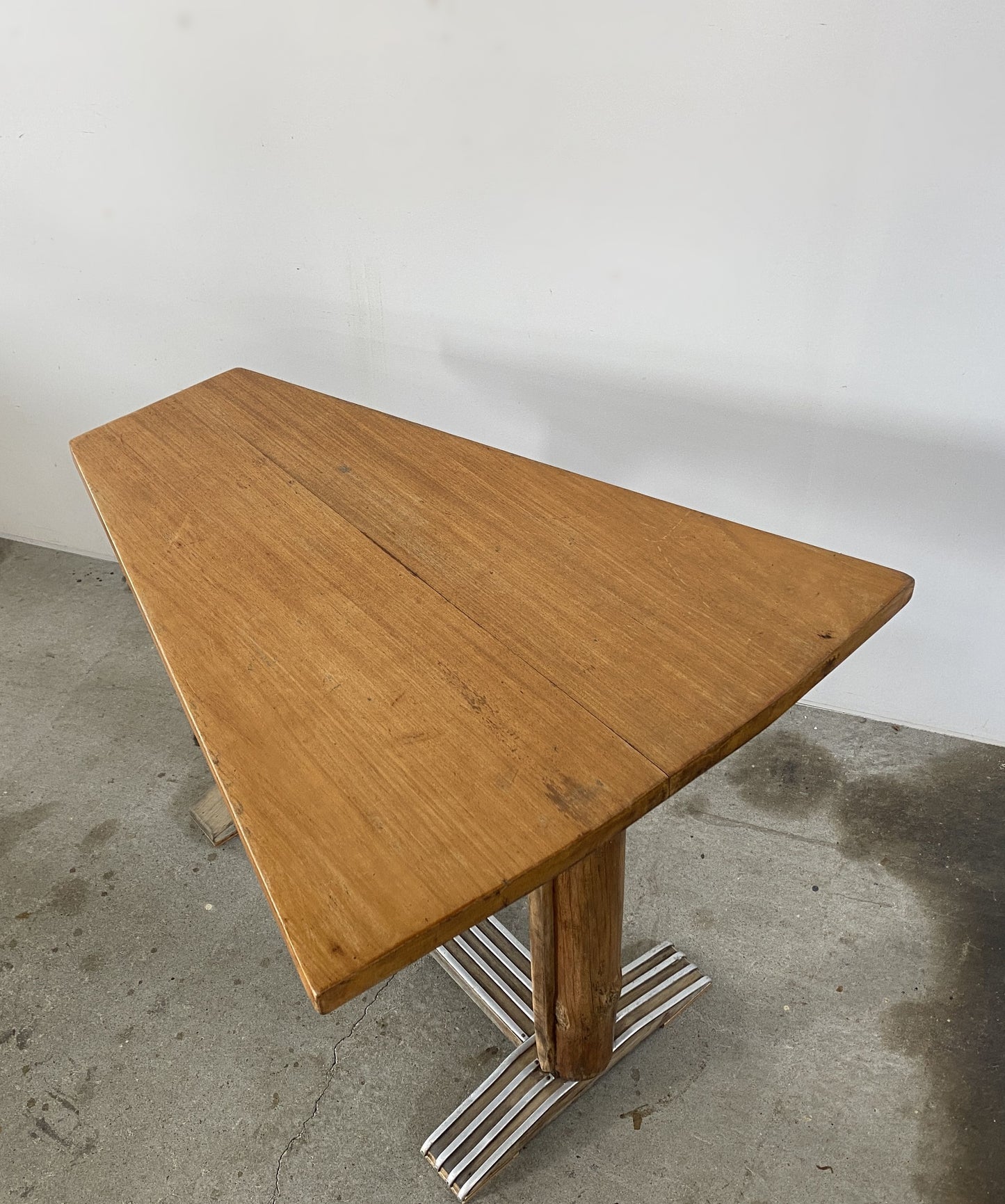 Bistoro Table