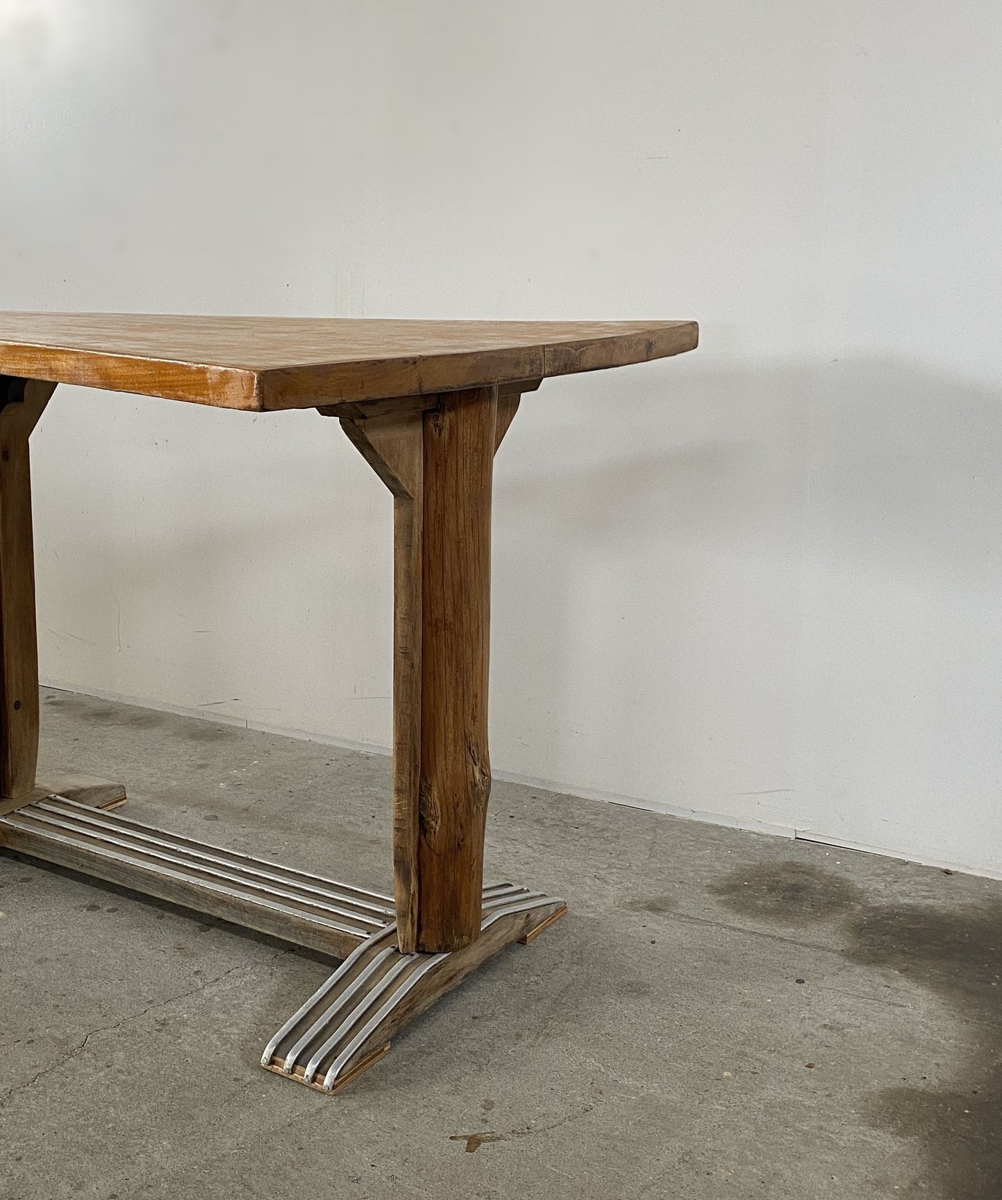 Bistoro Table
