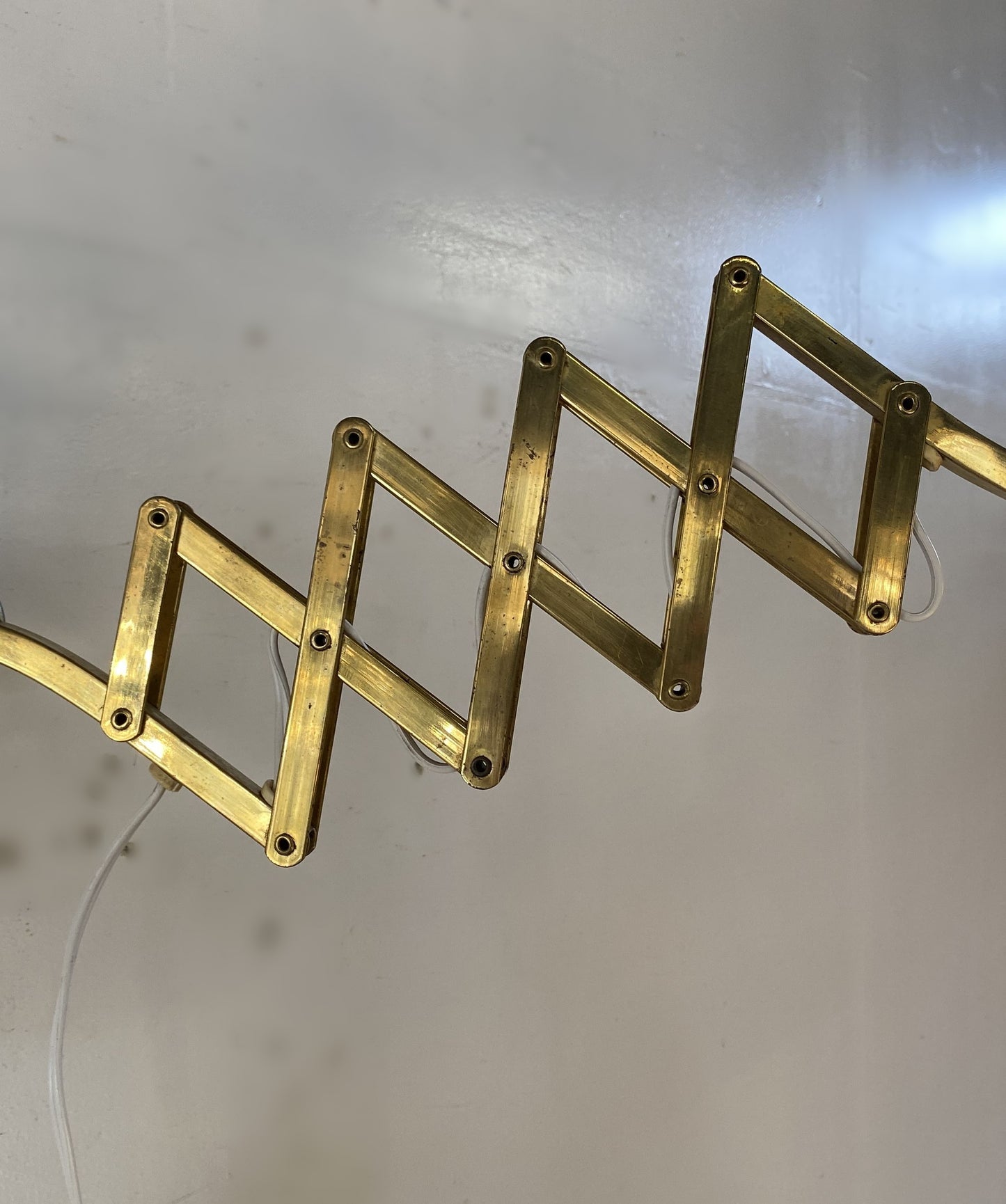 Brass Extendable Sissor Wall Lamp Diabolo Shade