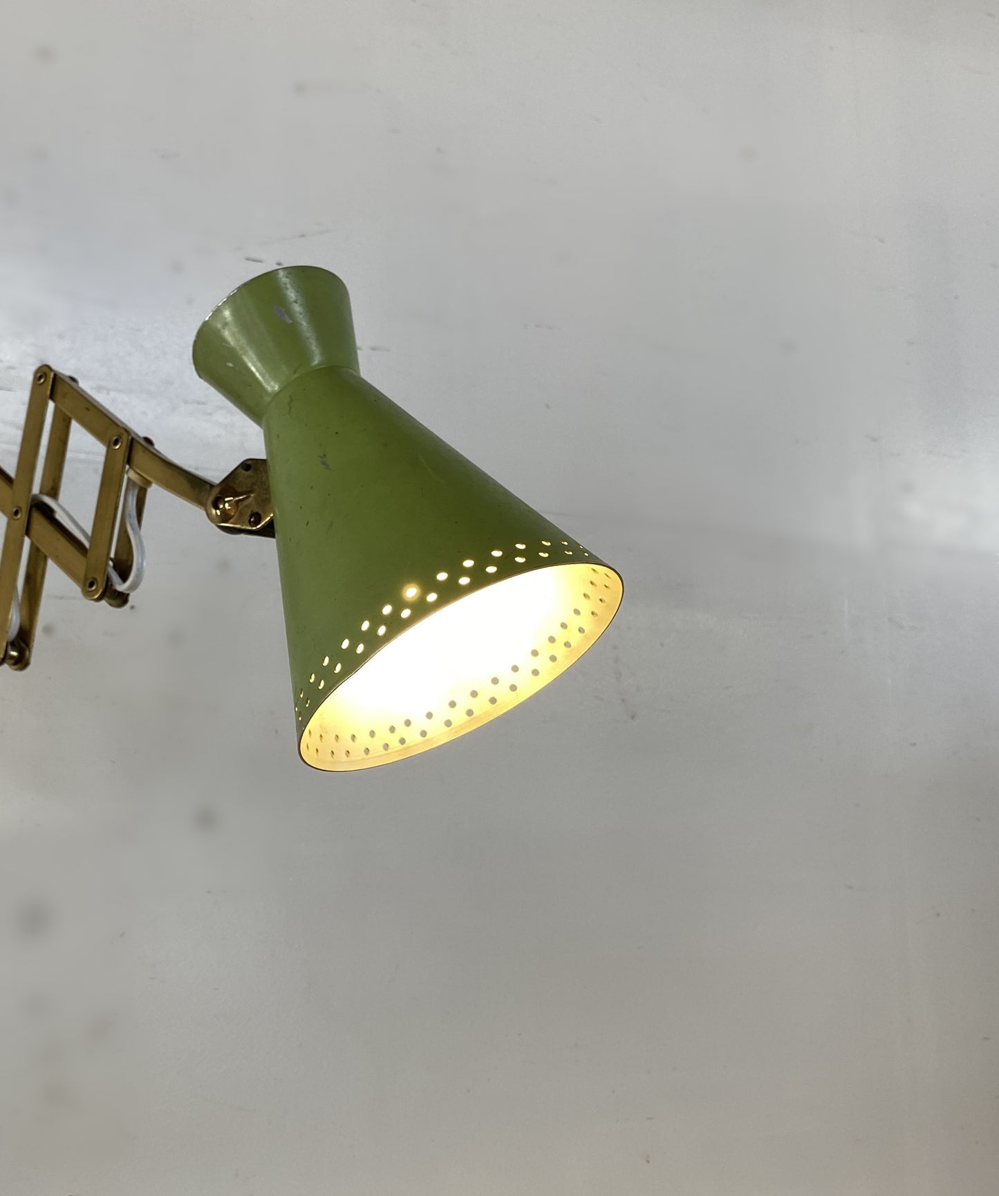 Brass Extendable Sissor Wall Lamp Diabolo Shade
