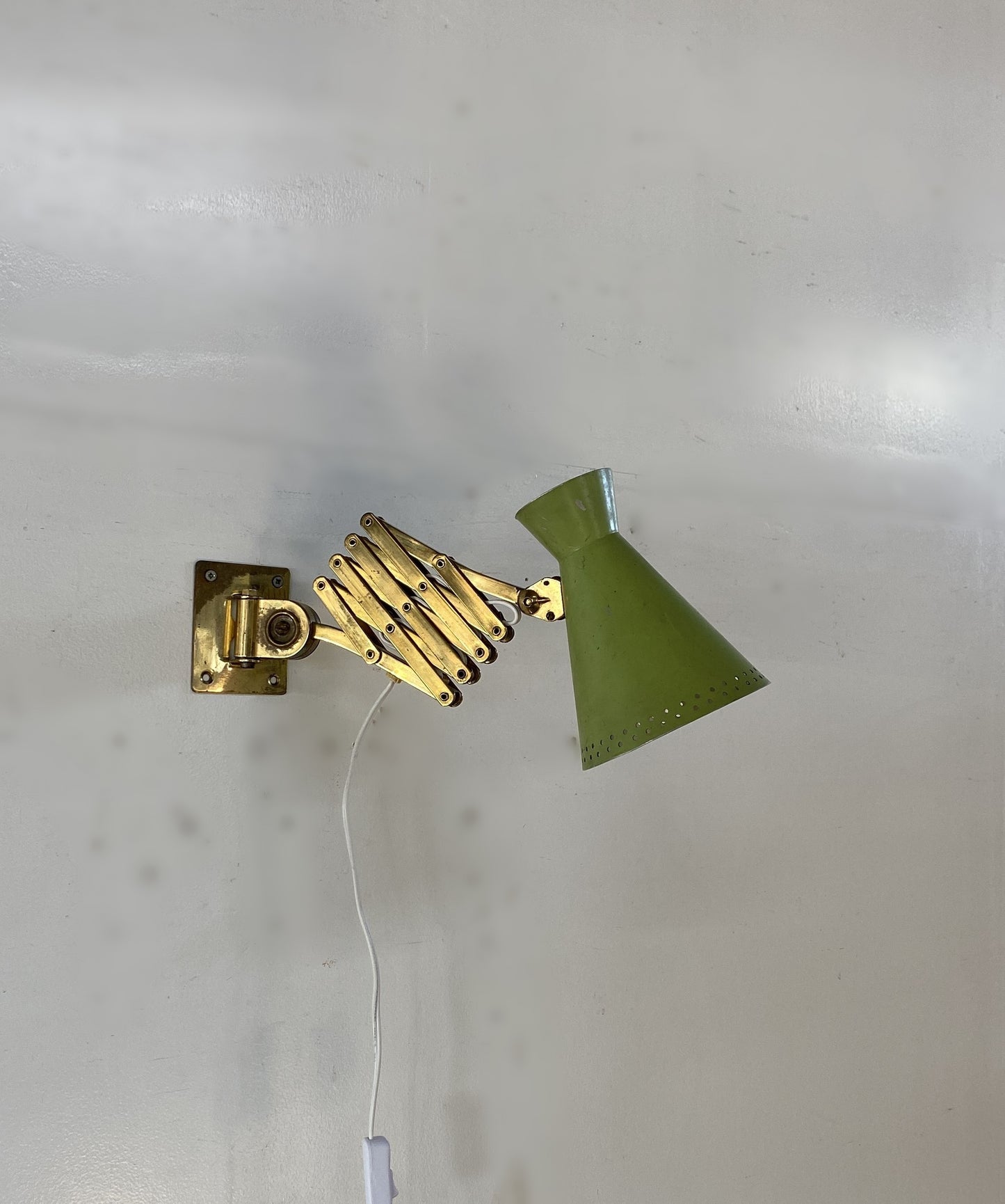 Brass Extendable Sissor Wall Lamp Diabolo Shade