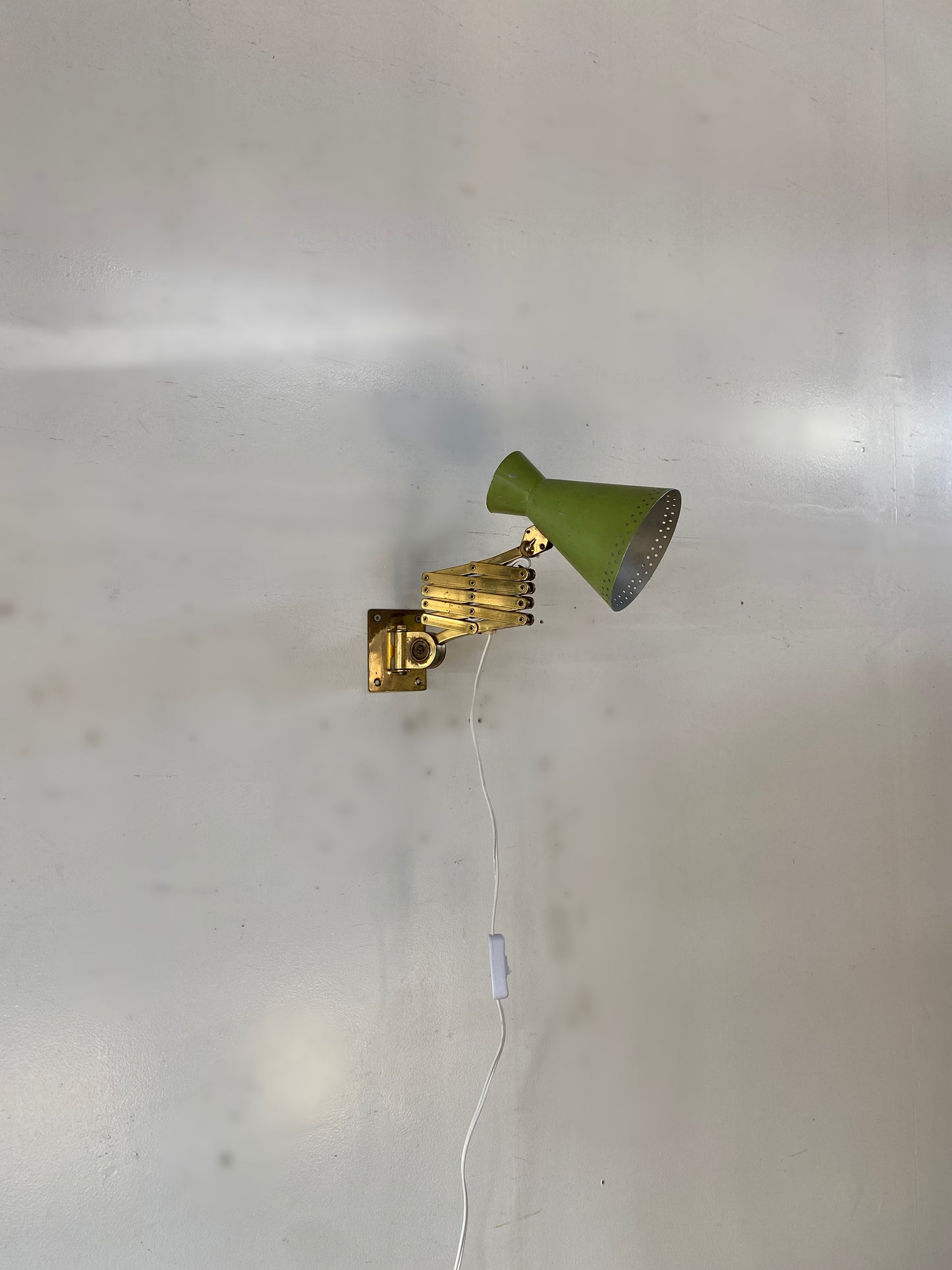 Brass Extendable Sissor Wall Lamp Diabolo Shade