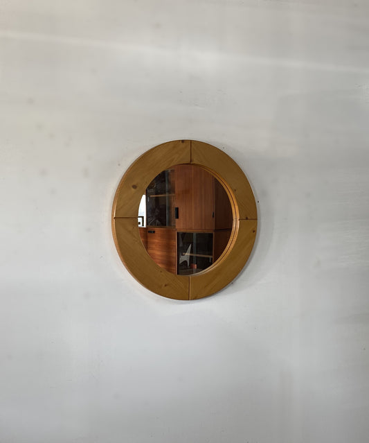 Swedish Round Wall Mirror For GLAS MASTER