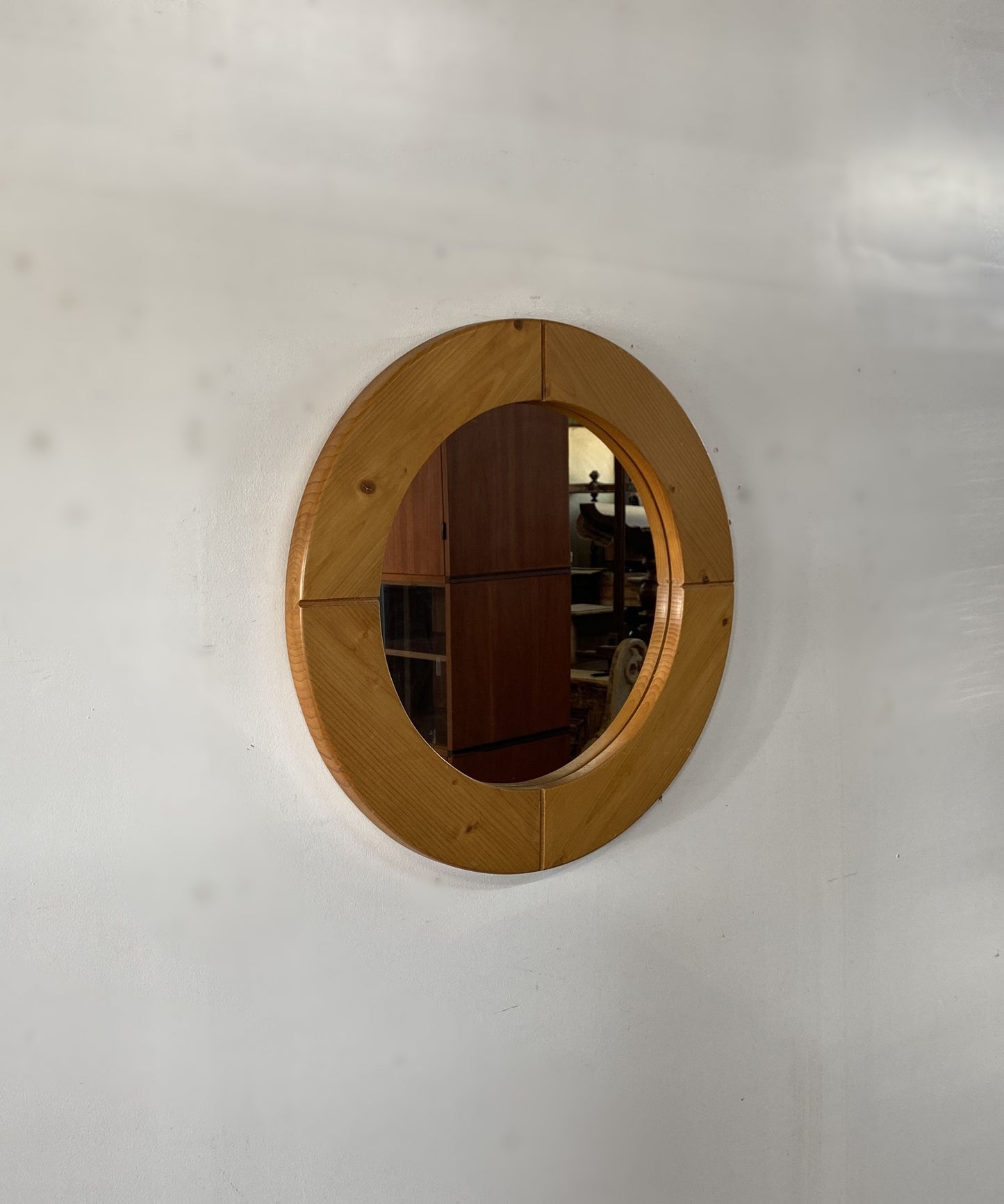 Swedish Round Wall Mirror For GLAS MASTER