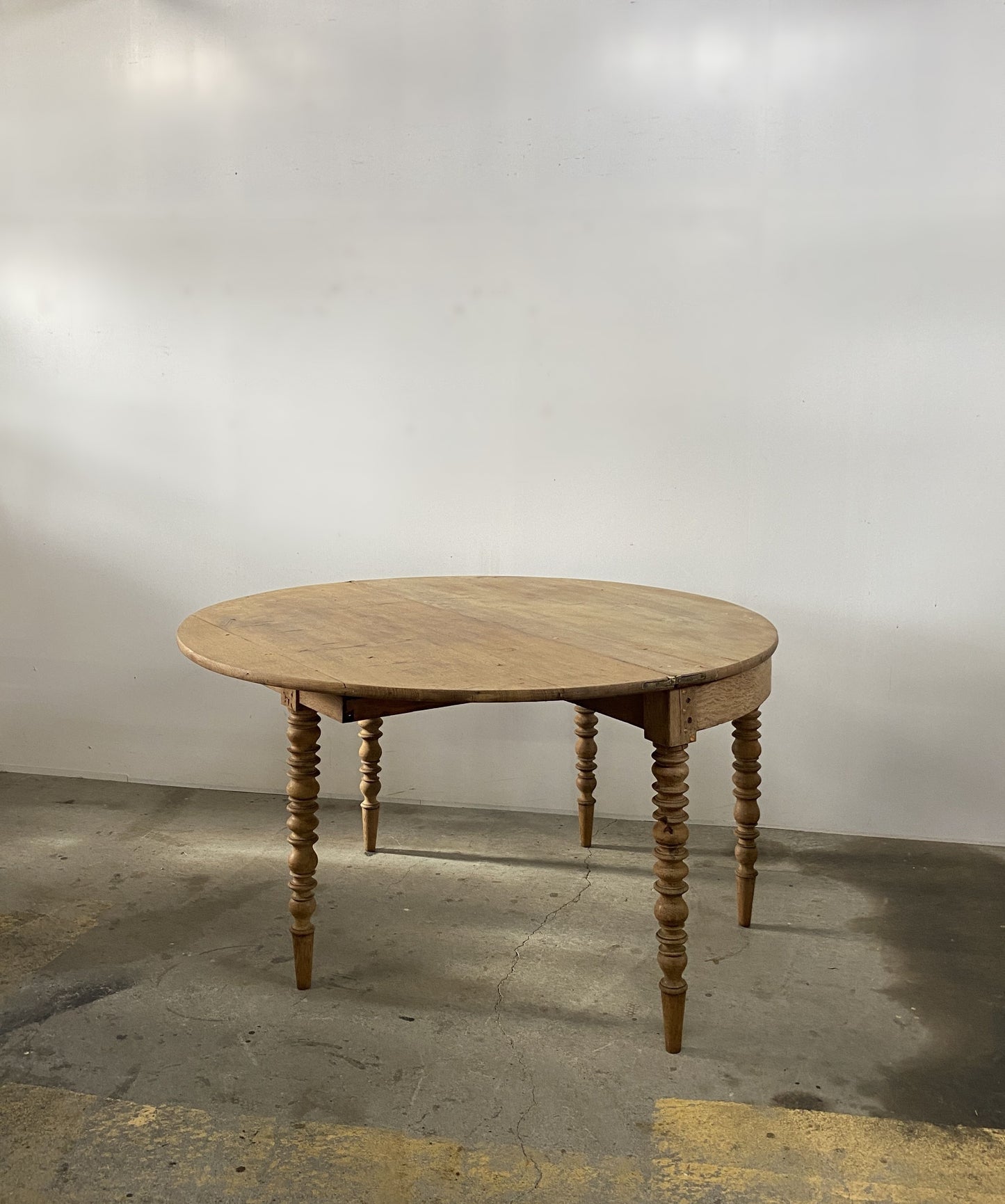 Butterfly Oak Table