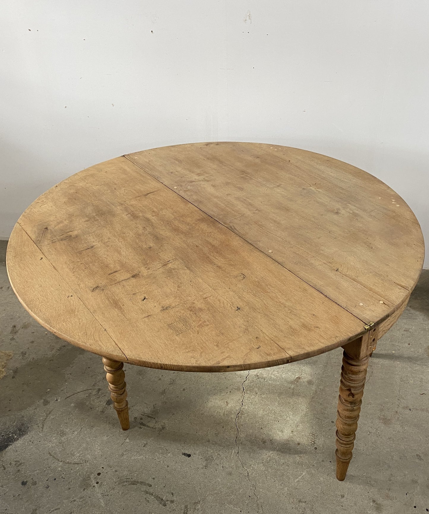 Butterfly Oak Table
