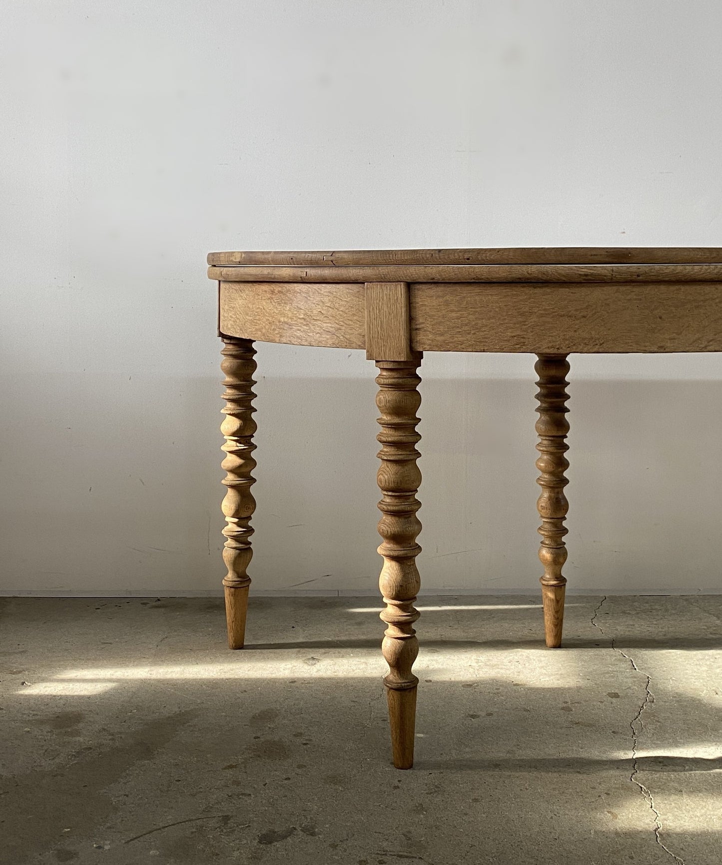 Butterfly Oak Table