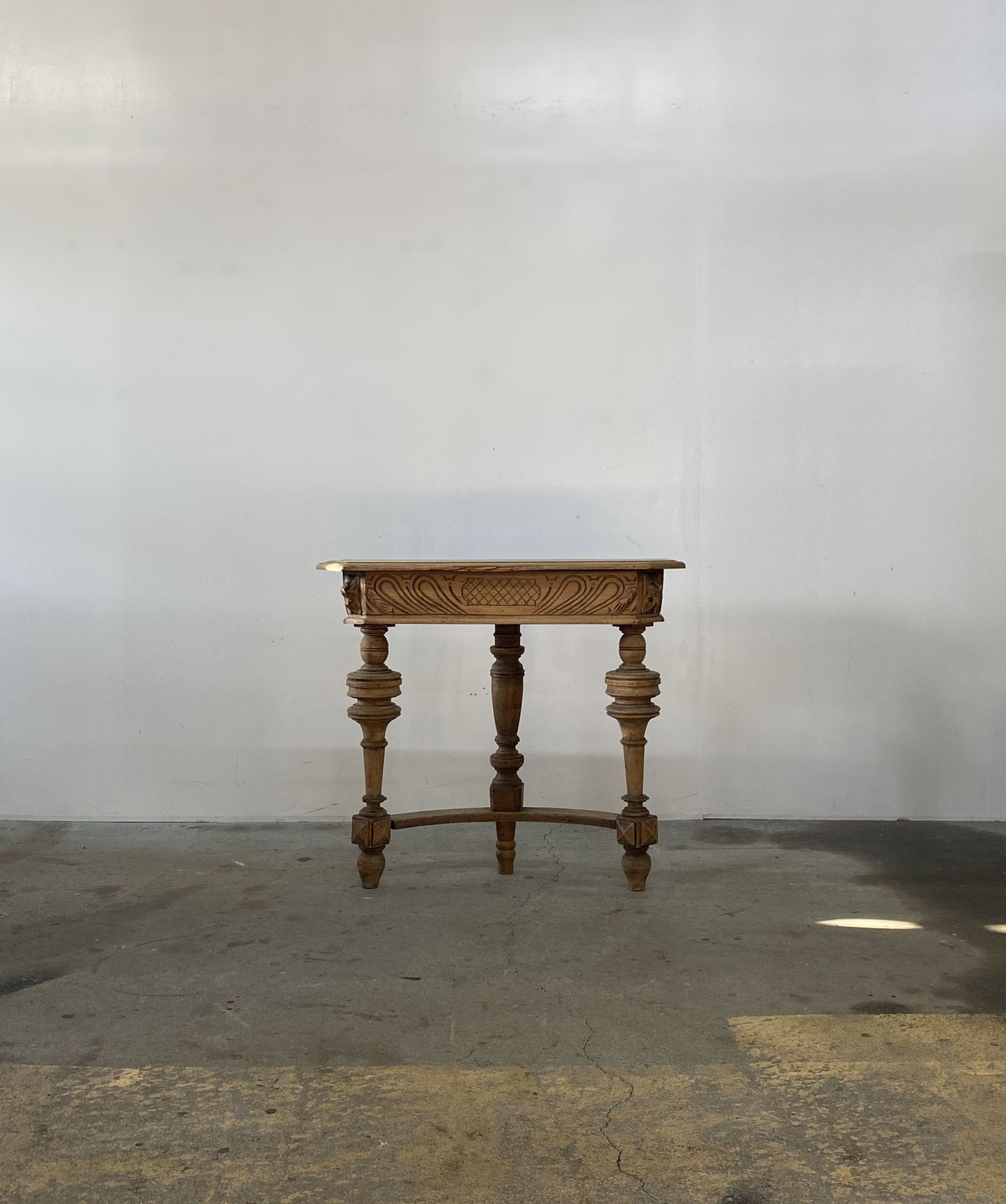 ”HenriⅡ”  Console Table