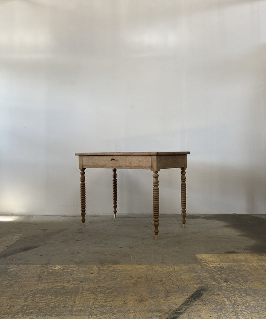 1dr Oak Table
