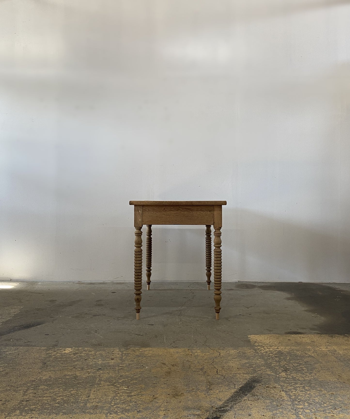 1dr Oak Table