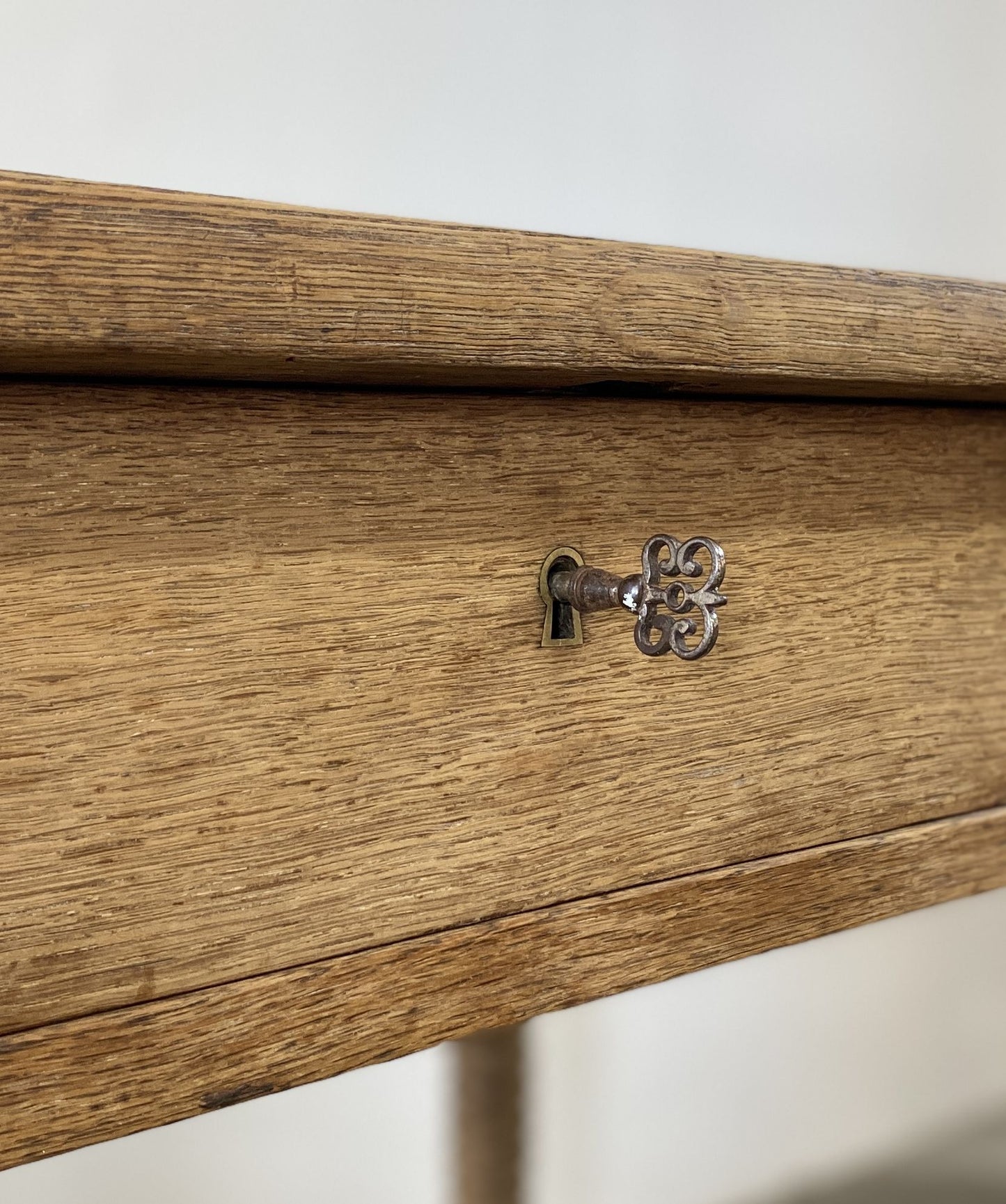 1dr Oak Table