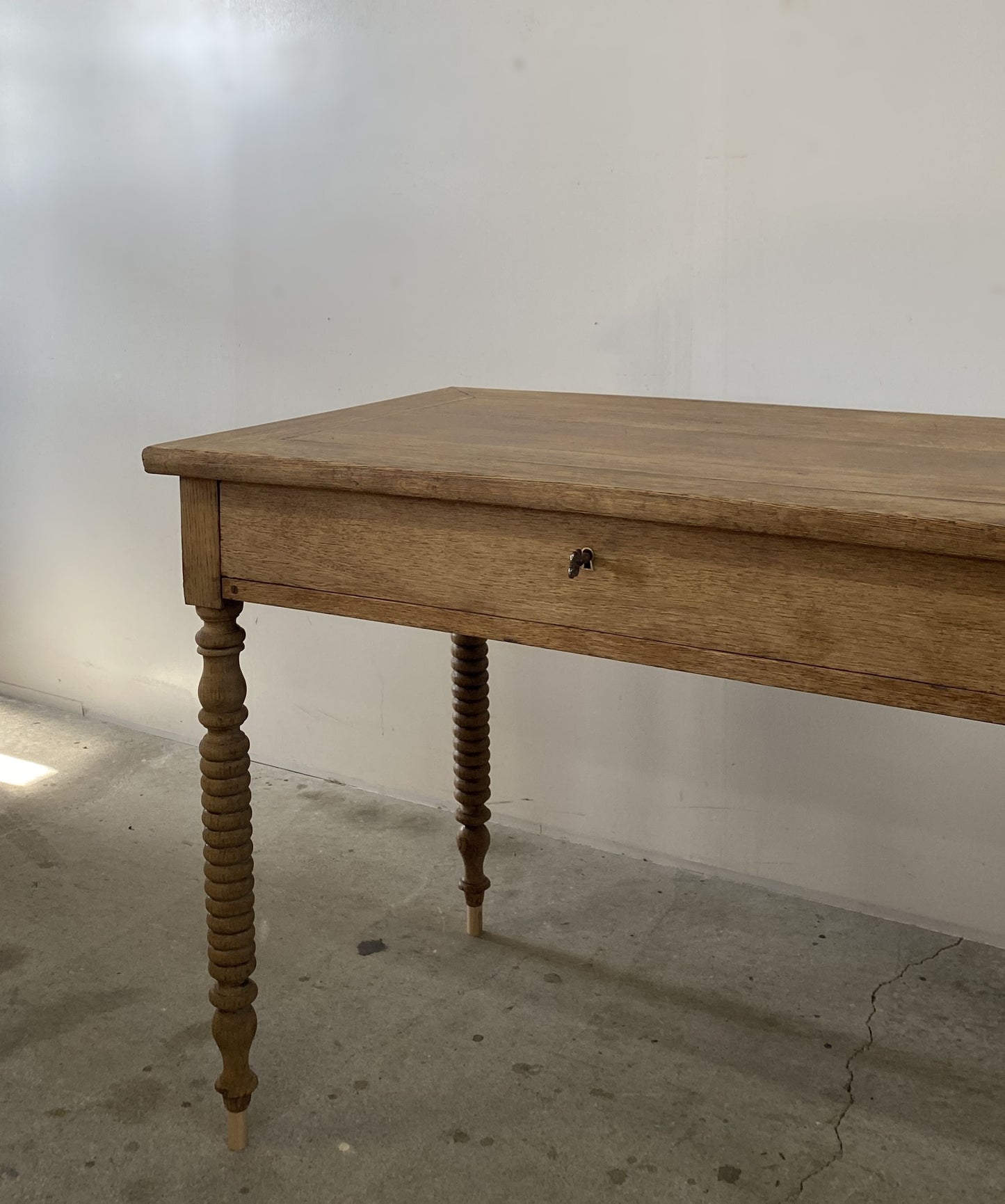 1dr Oak Table
