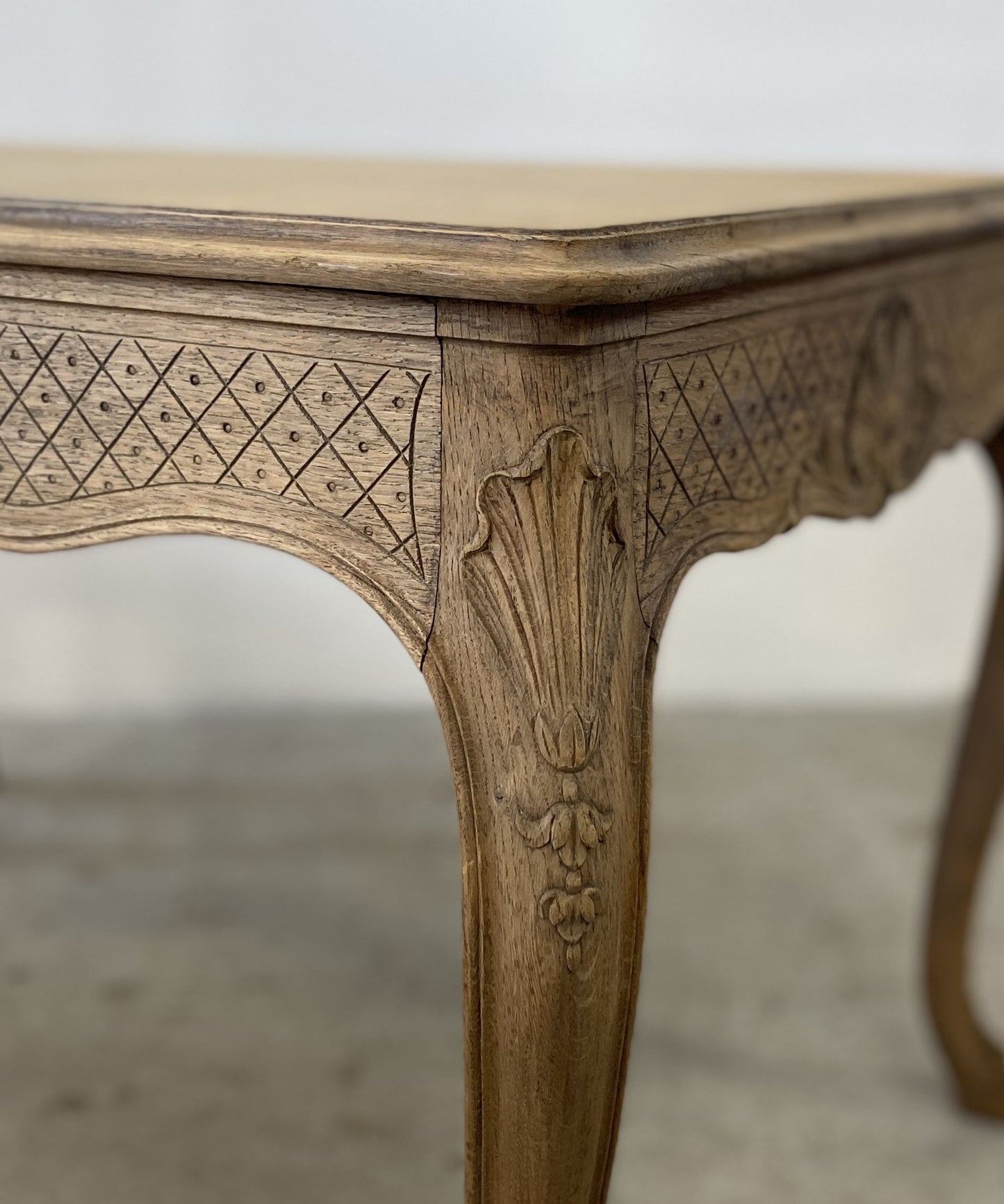Oak Table