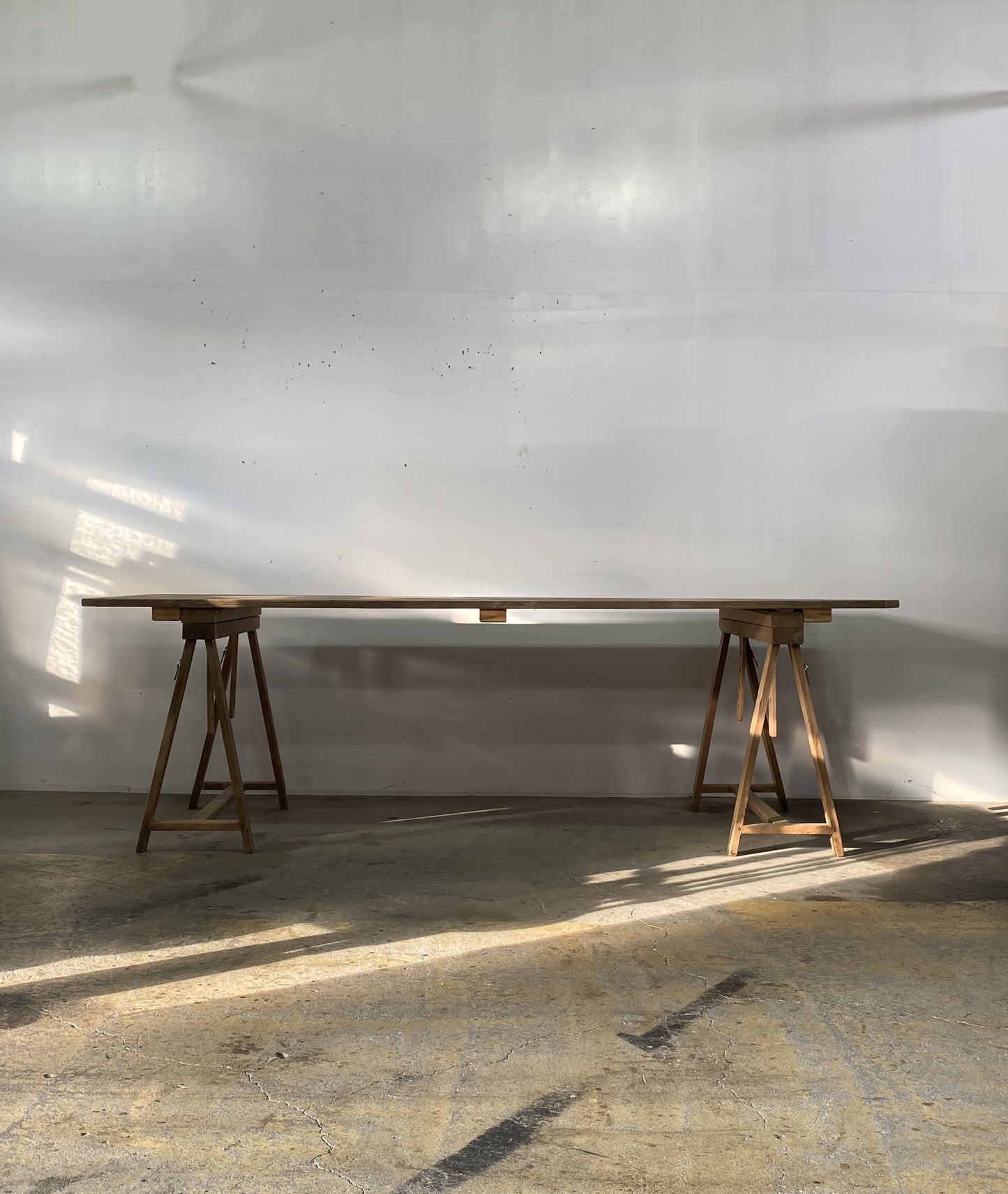 Atelier Table