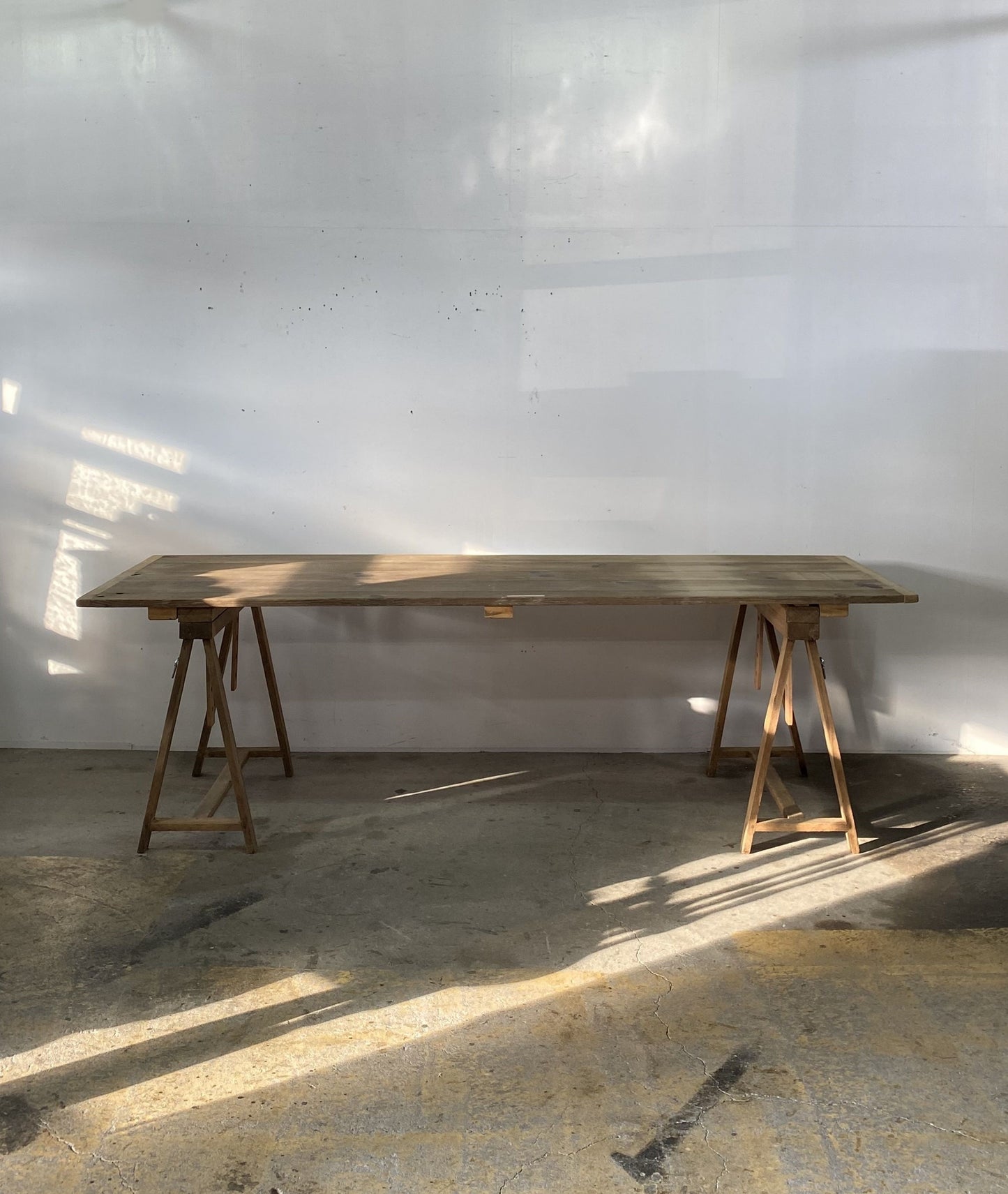 Atelier Table