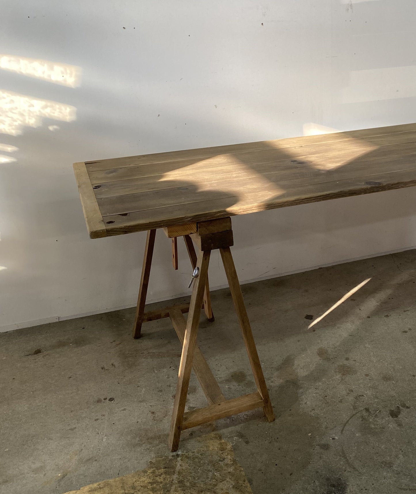 Atelier Table