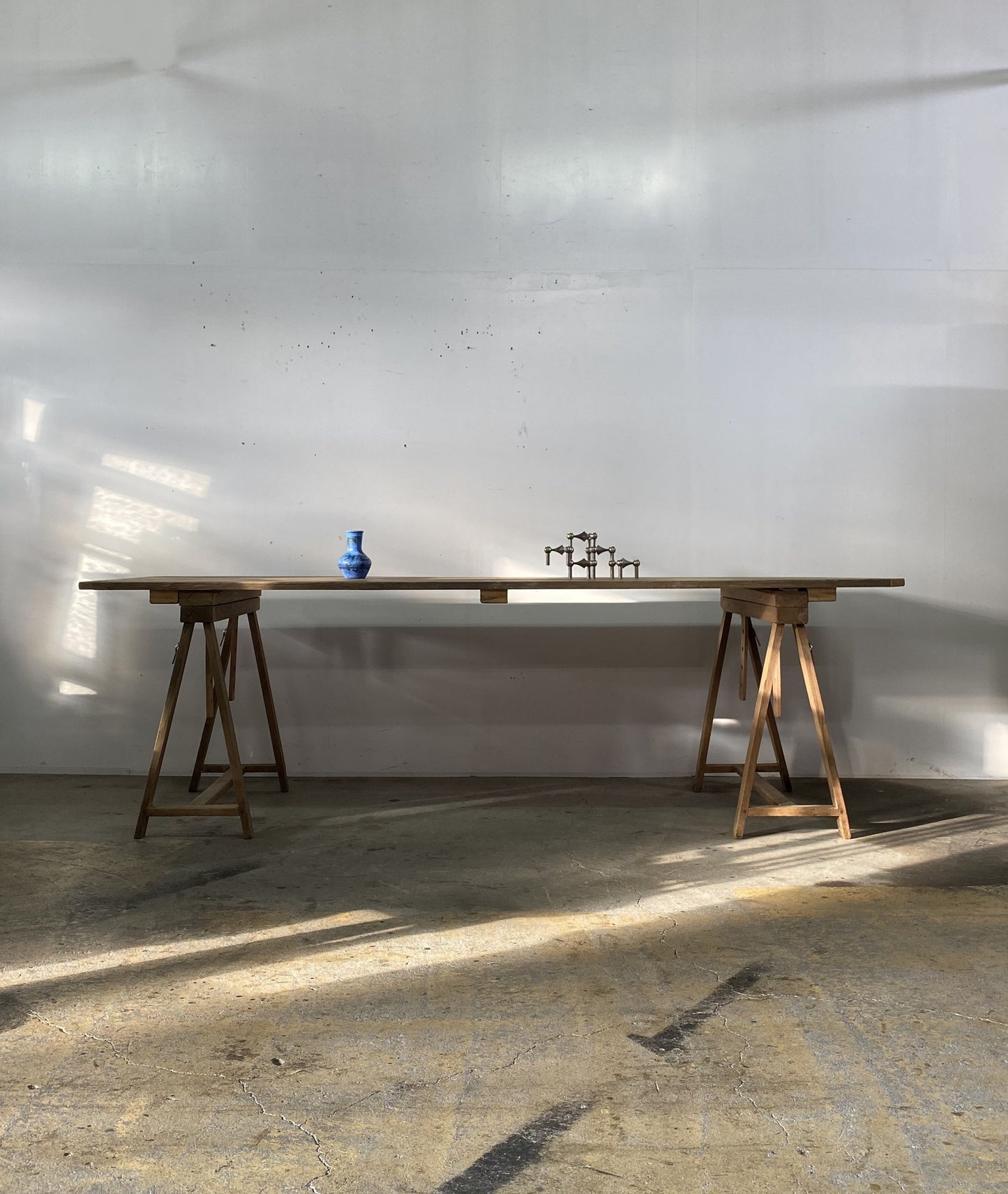 Atelier Table