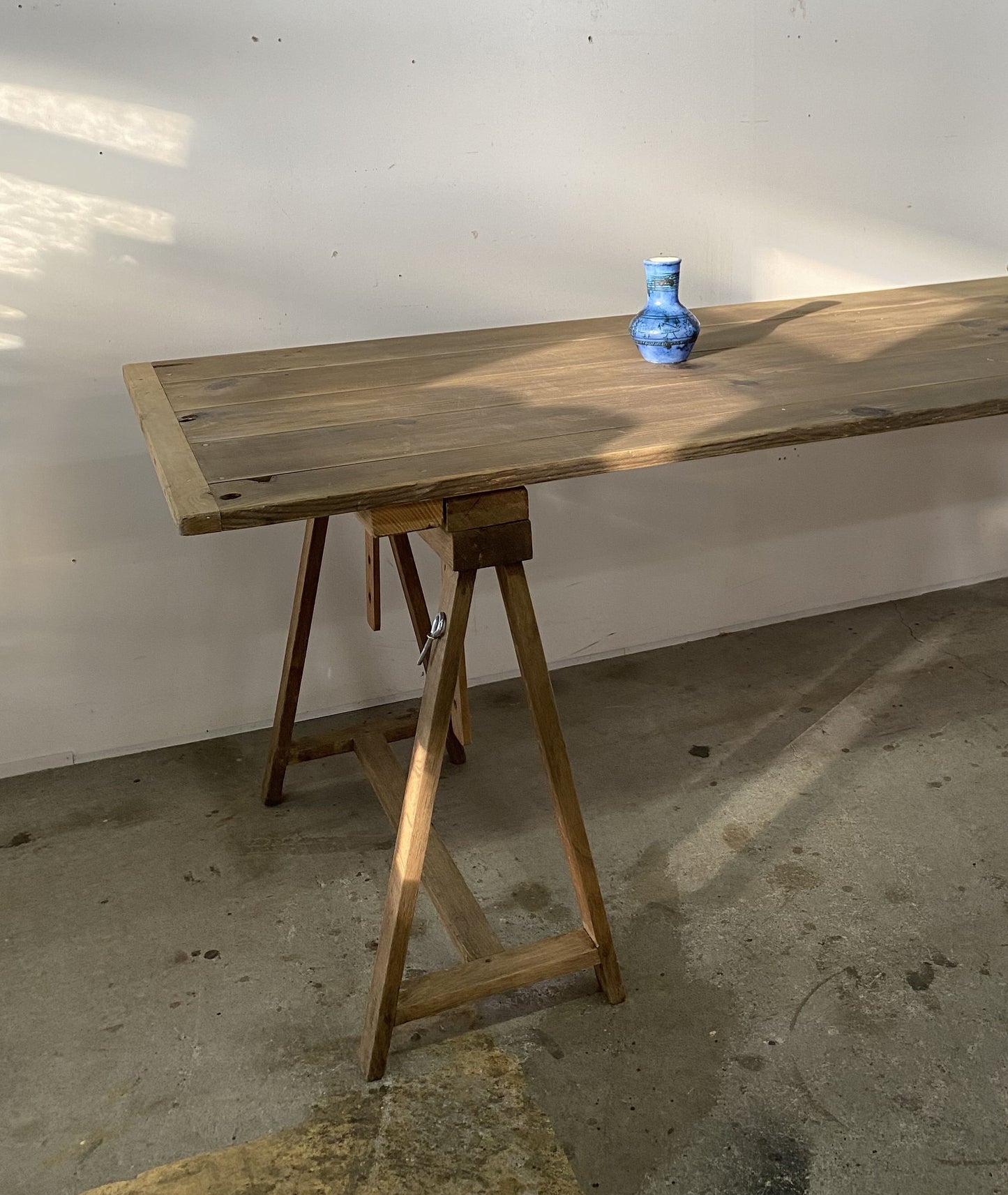 Atelier Table