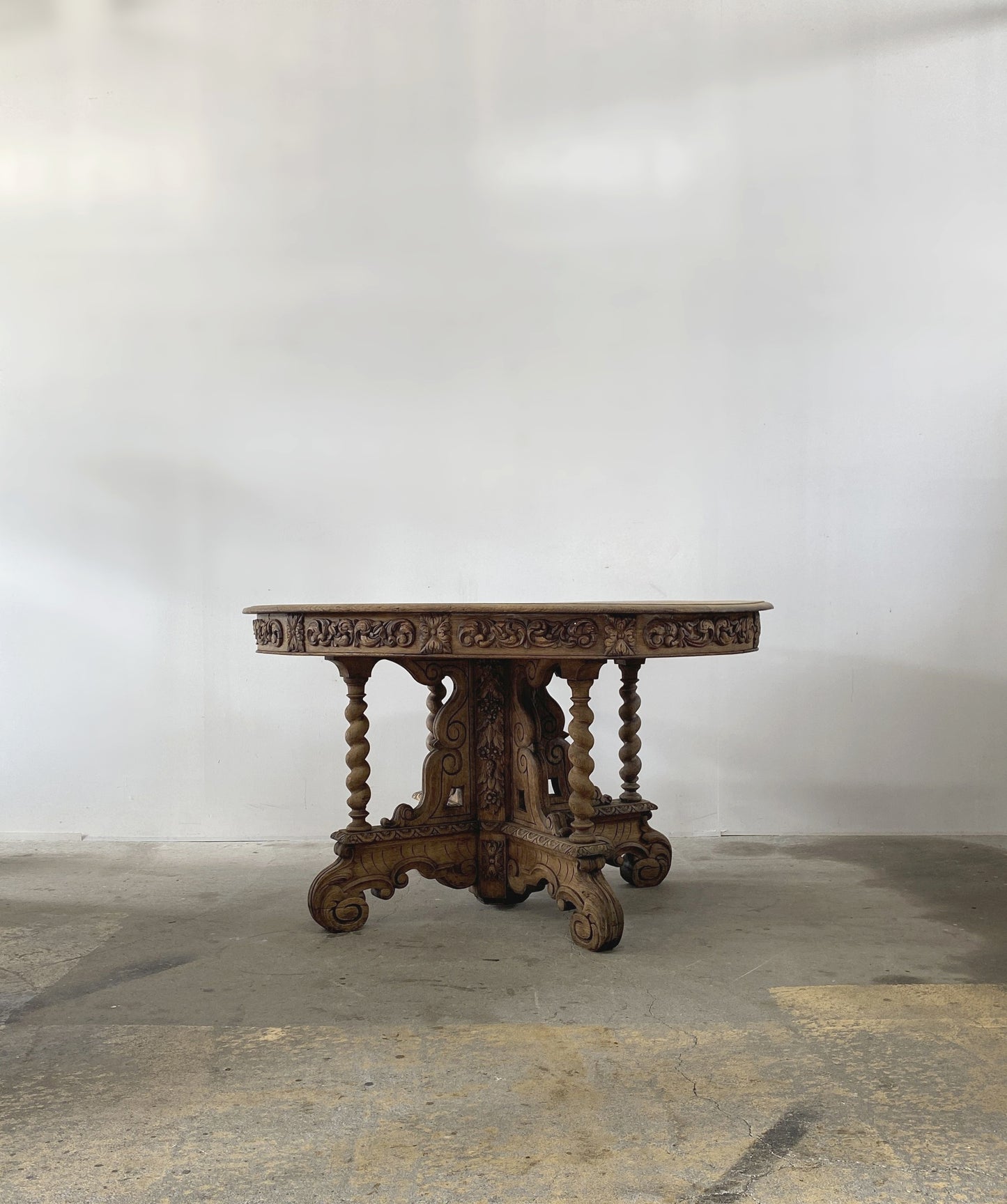 Pedestal Oak Oval Tabel