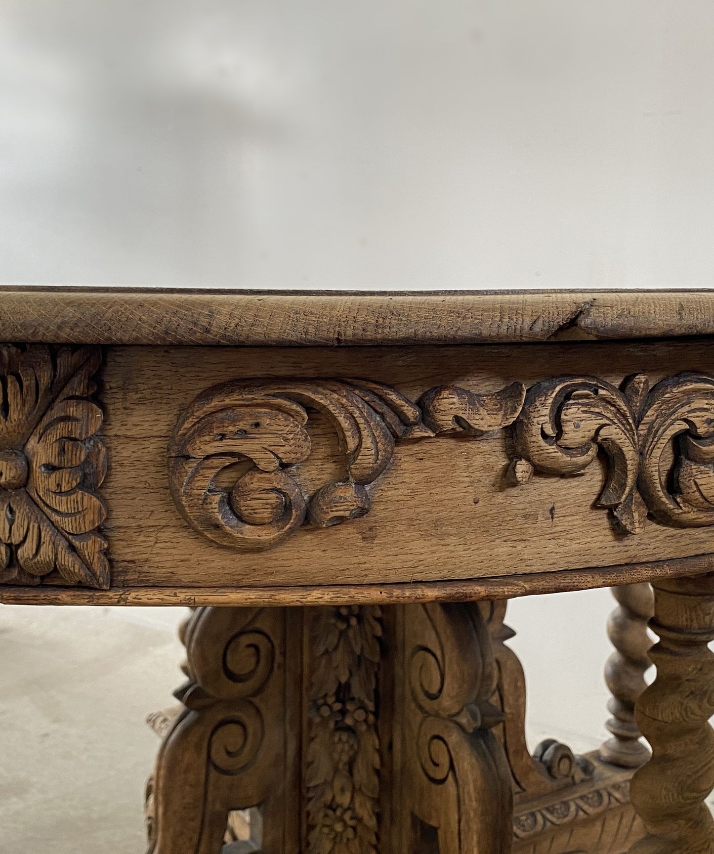 Pedestal Oak Oval Tabel