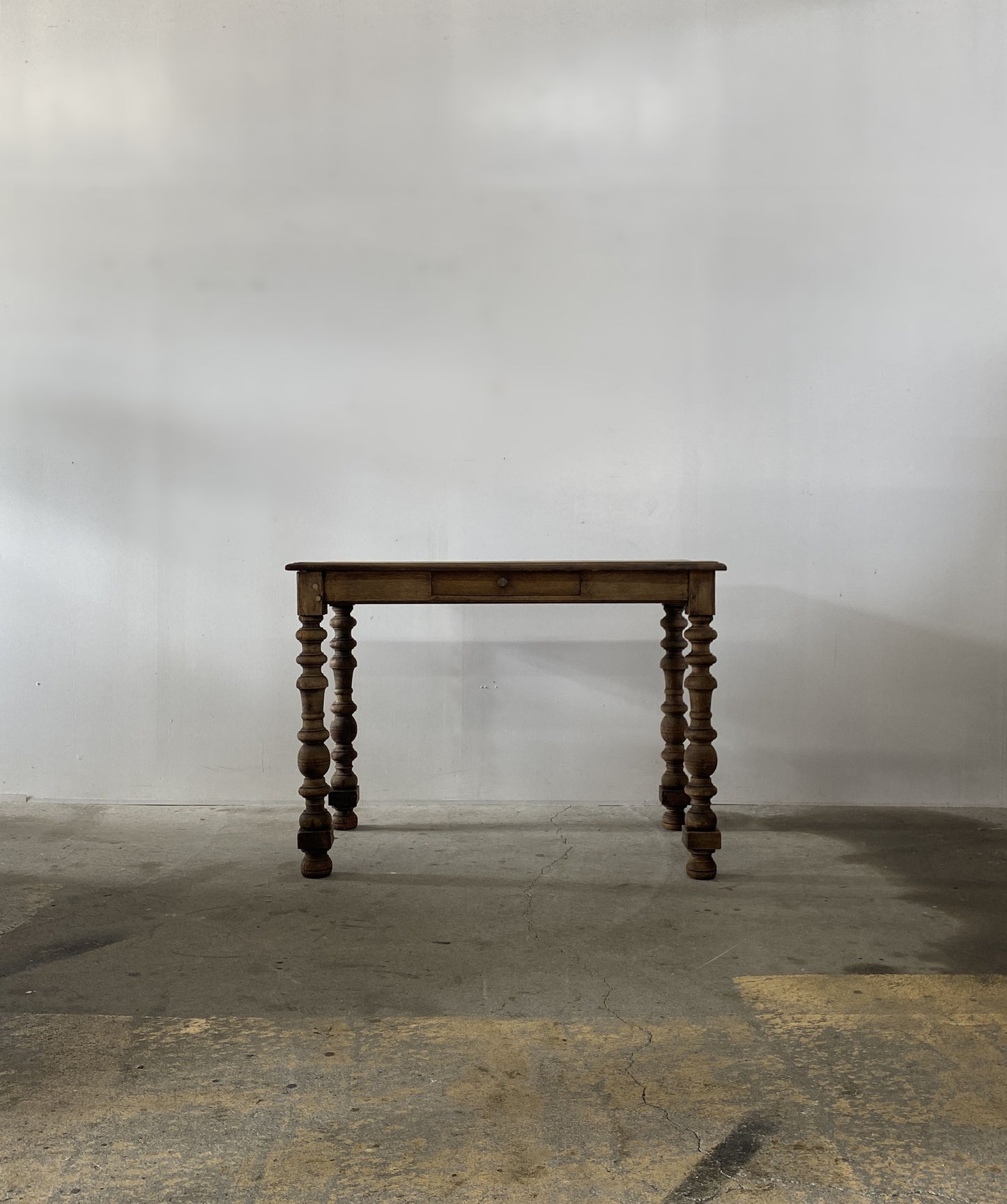 1dr Oak Table