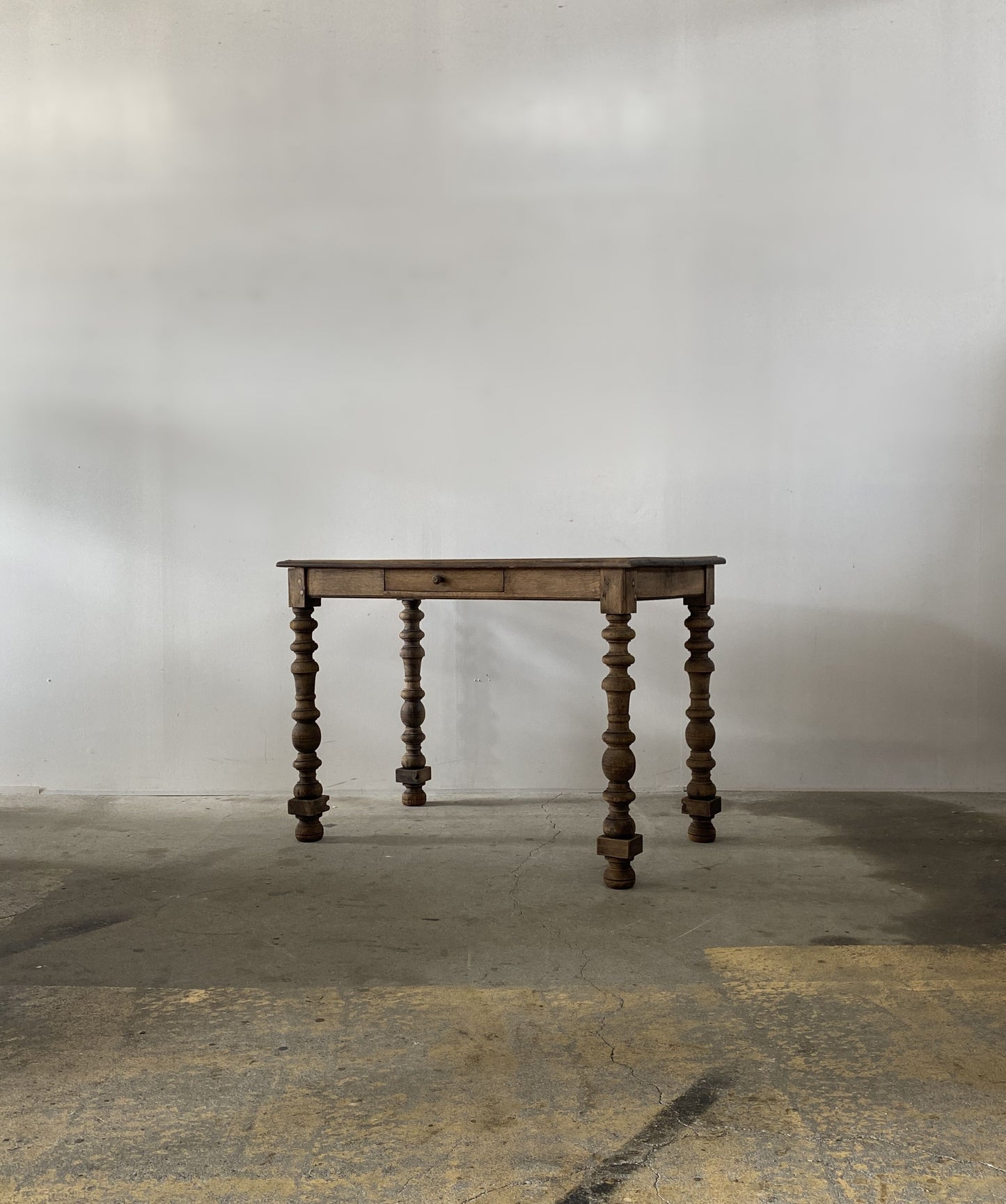 1dr Oak Table