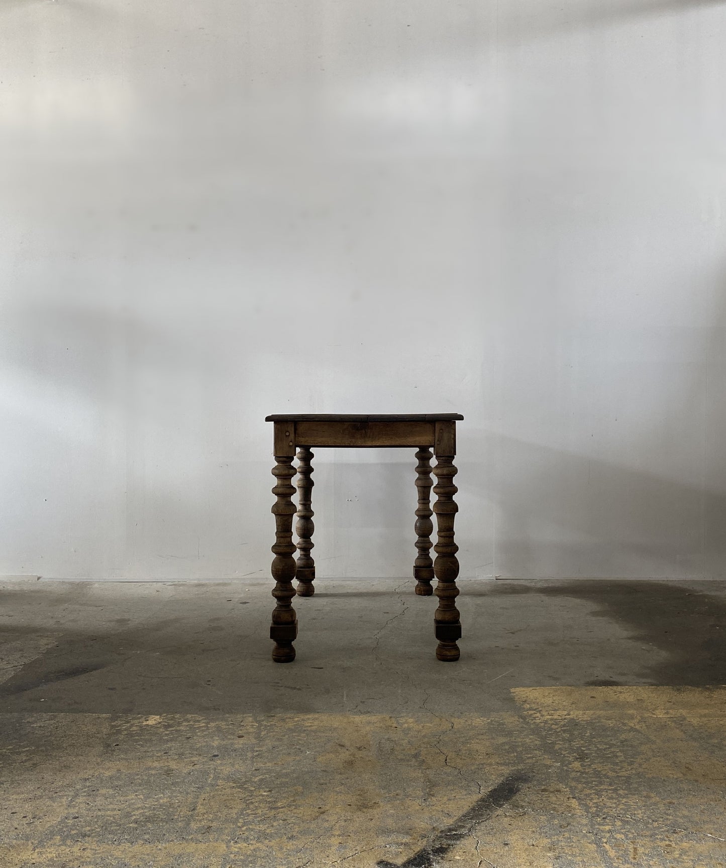 1dr Oak Table