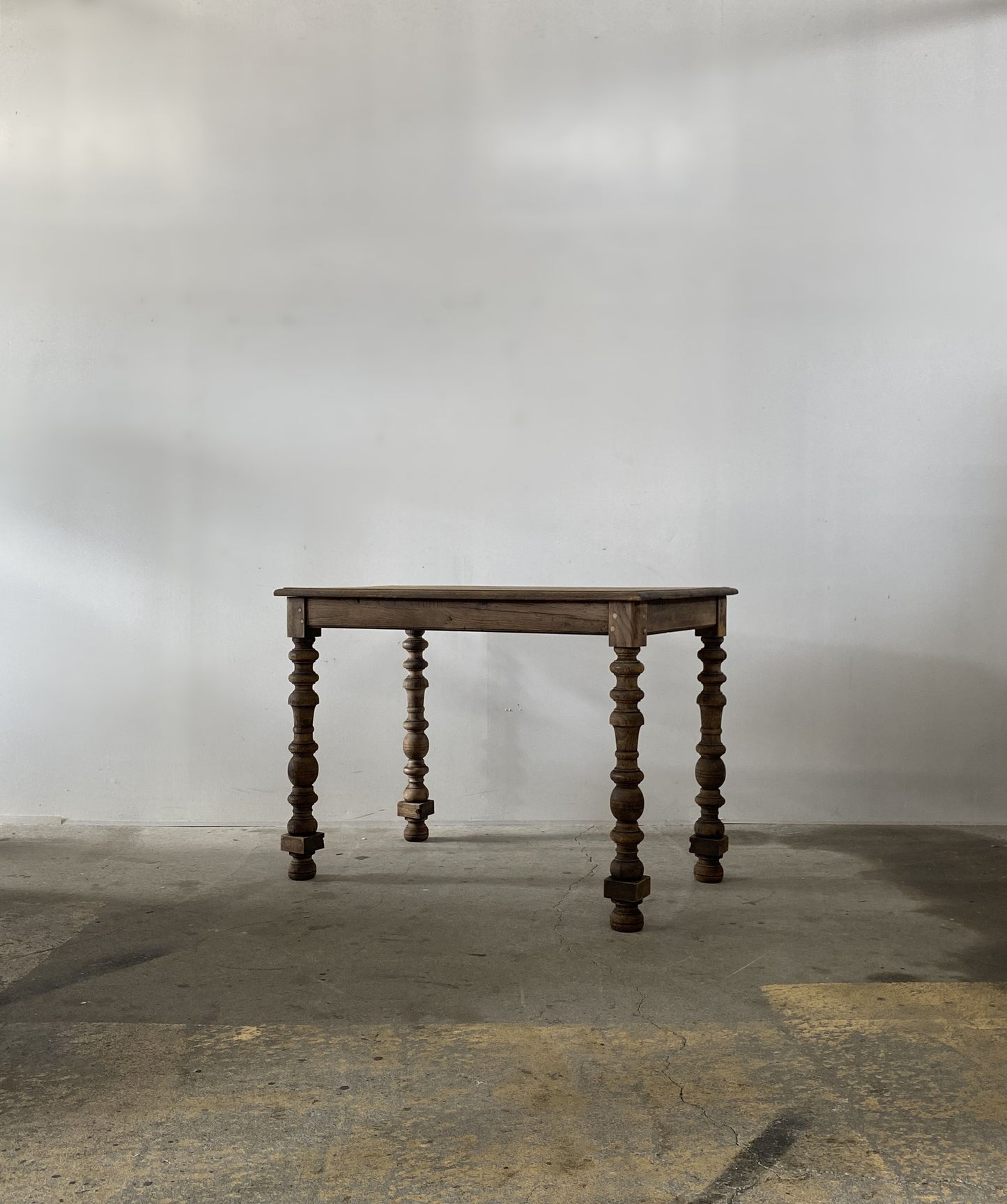 1dr Oak Table