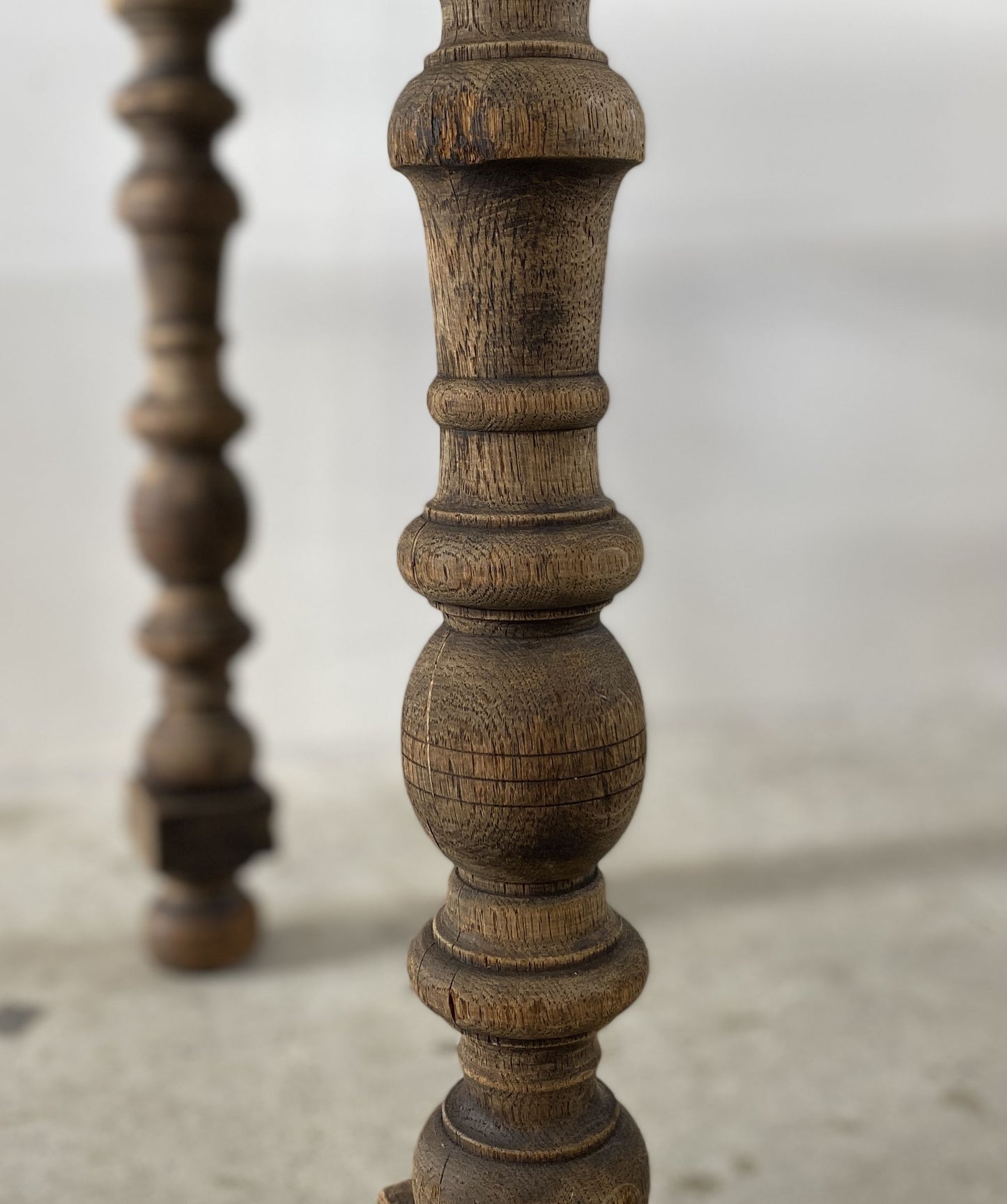 1dr Oak Table