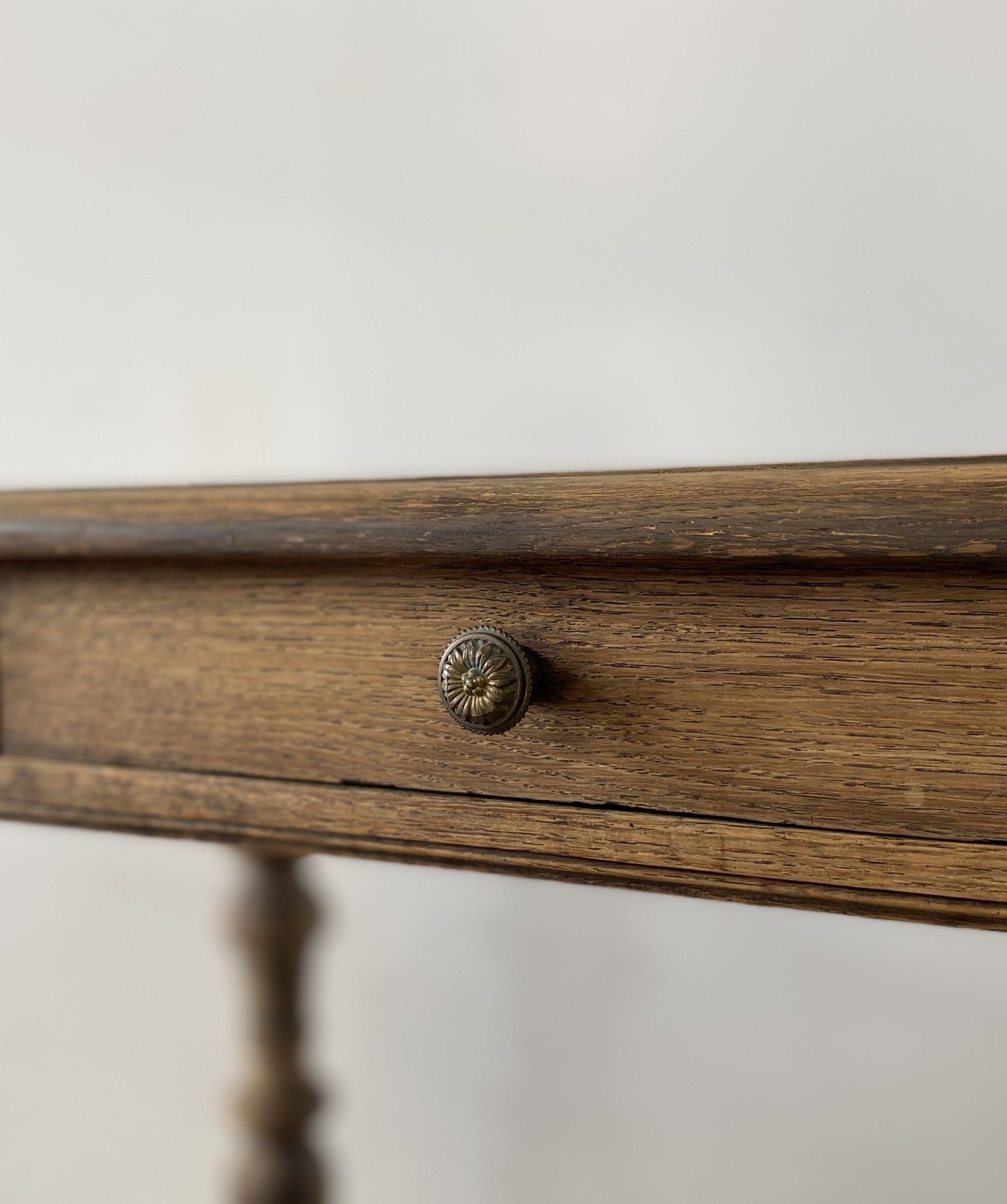 1dr Oak Table