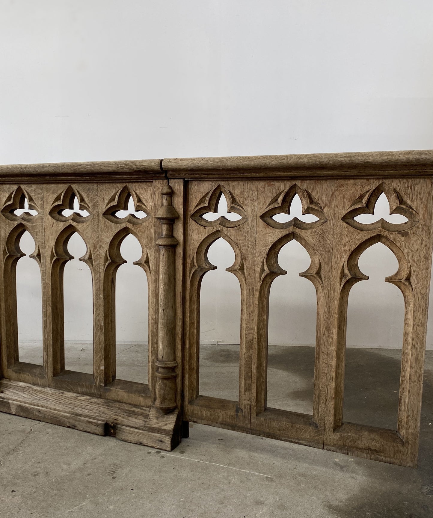 19c Gothic Oak Balustrade